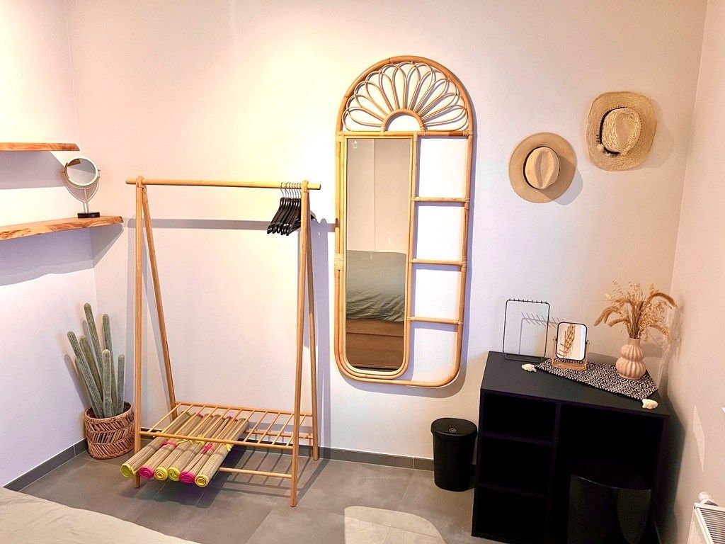 Stijlvol gemeubeld appartement met zeer groot terras en 2 slaapkamers foto 9