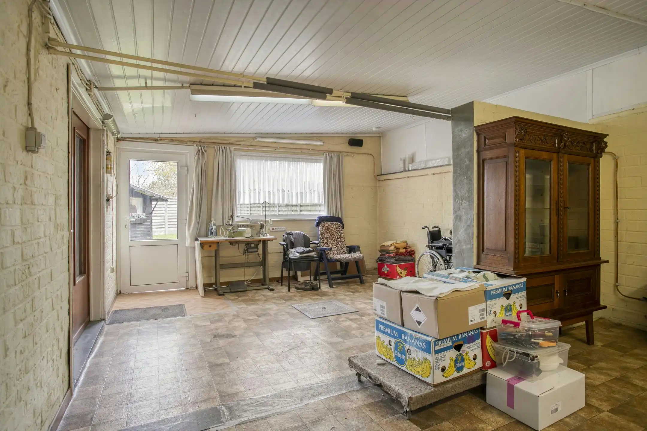 Op te frissen huis op toplocatie te koop in Sint-Michiels foto 13