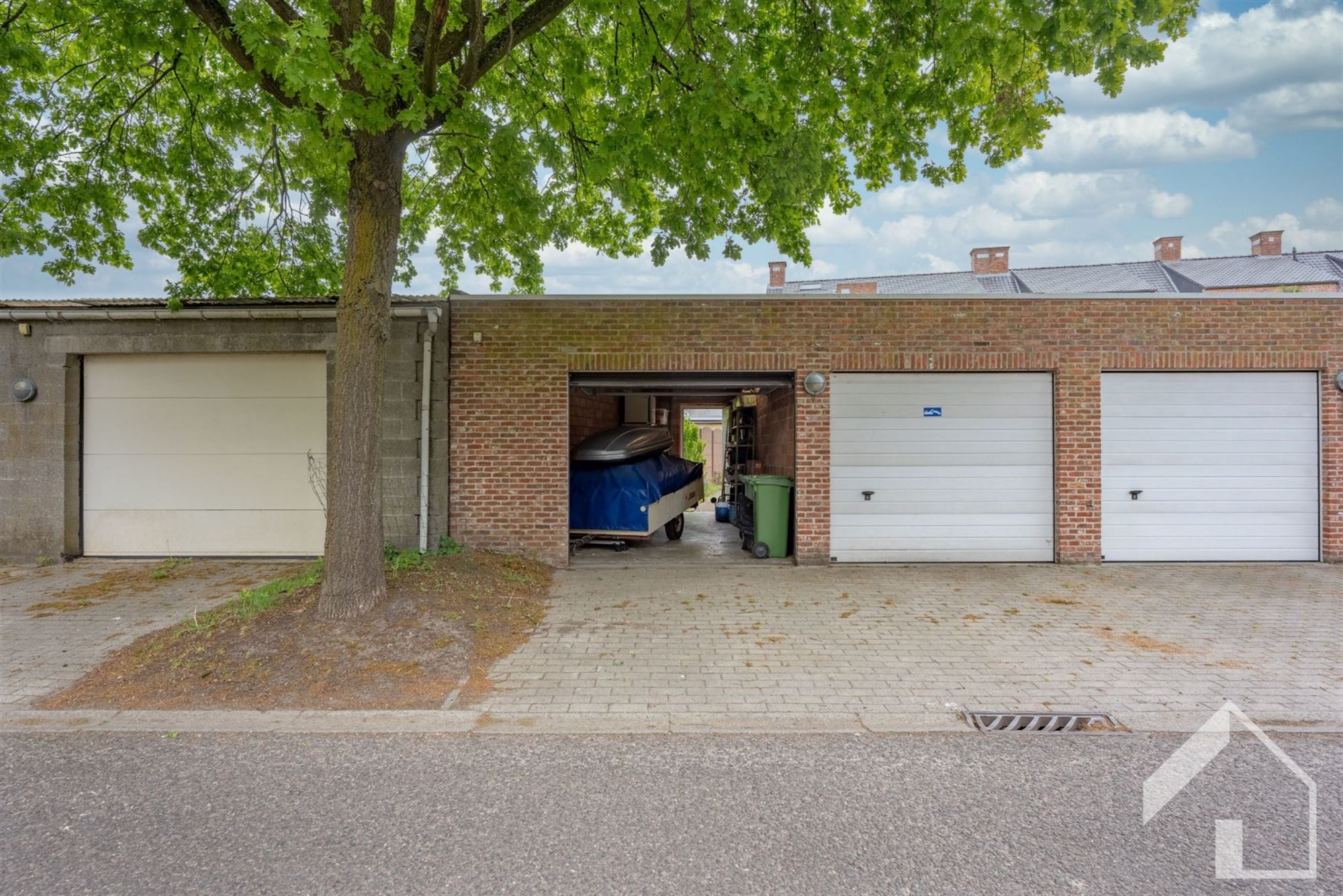 MOOI GELIJKVLOERSAPPARTEMENT MET GARAGE foto 12