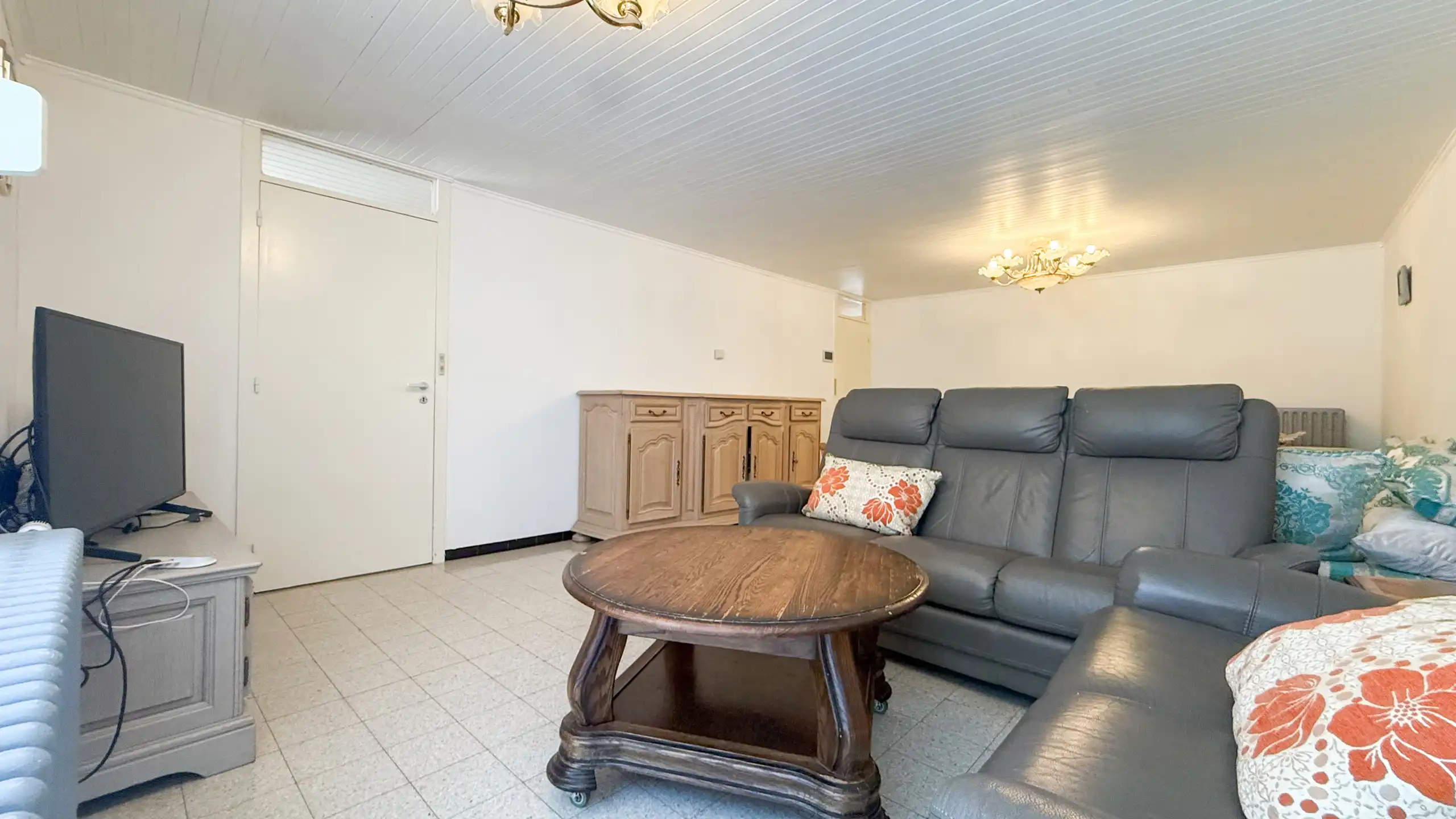 Instapklare woning met 3 slaapkamers en inpandige garage! foto 6