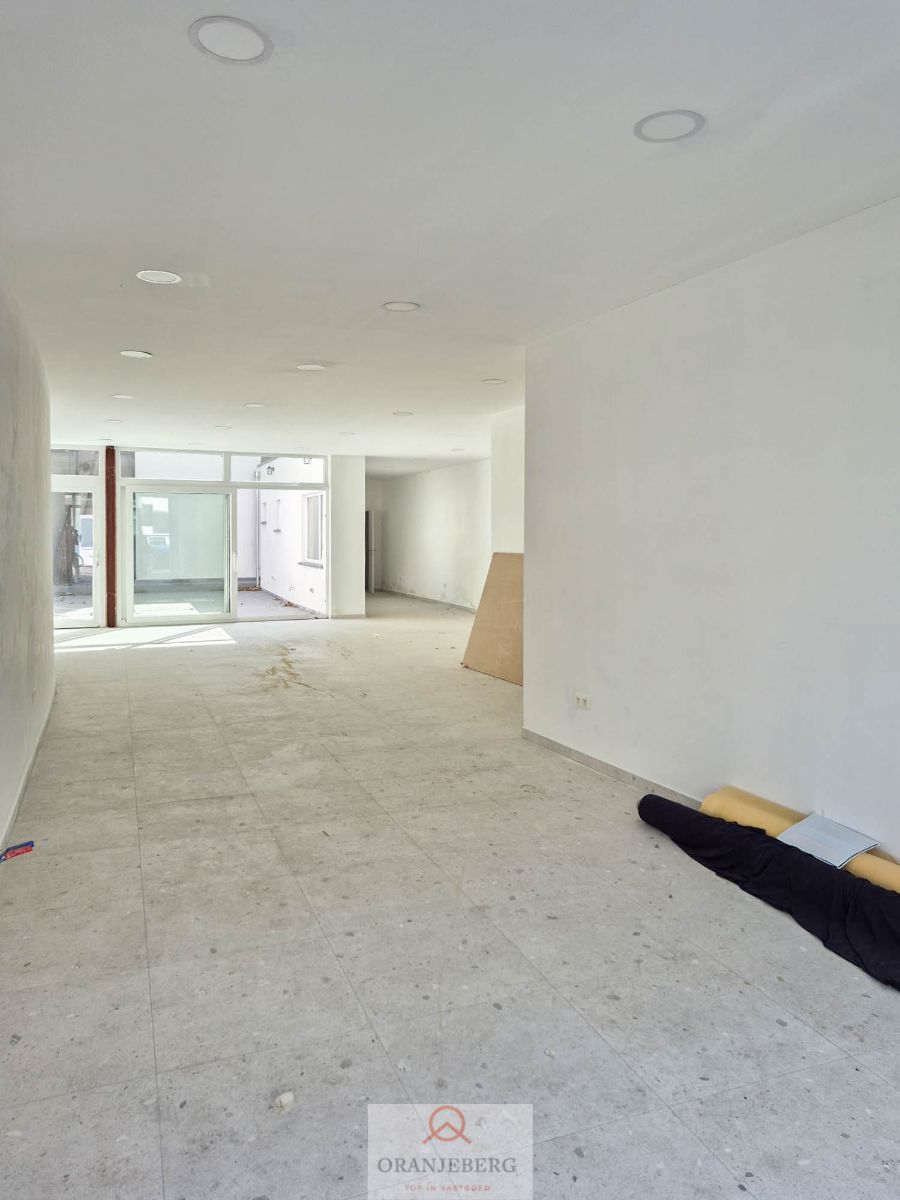 Handelspand (105 m²)  met tuin (40 m²) Muidepoort! foto 6