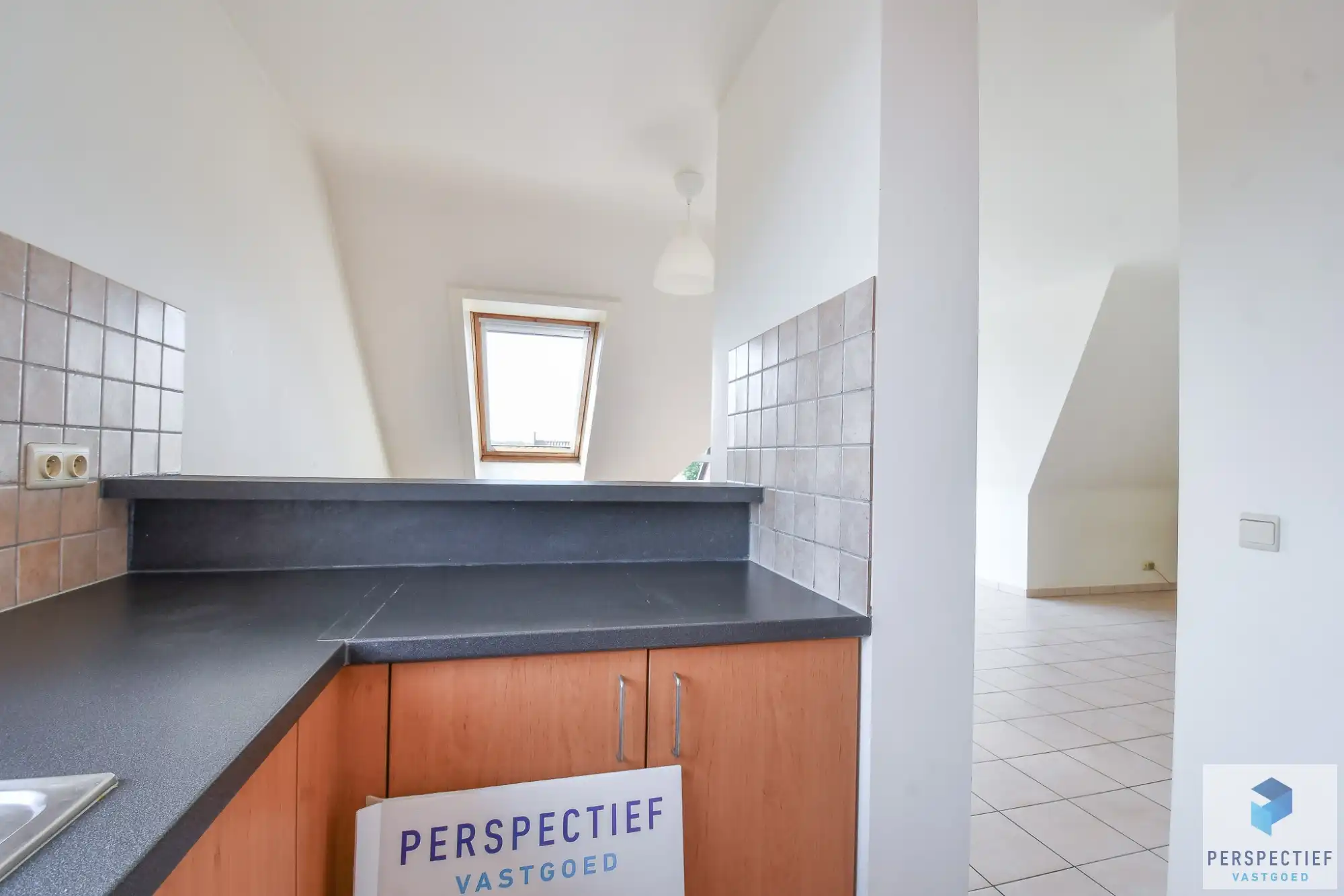 Goed gelegen appartement met 2 slpk - 2 terrassen & autostaanplaats foto 8