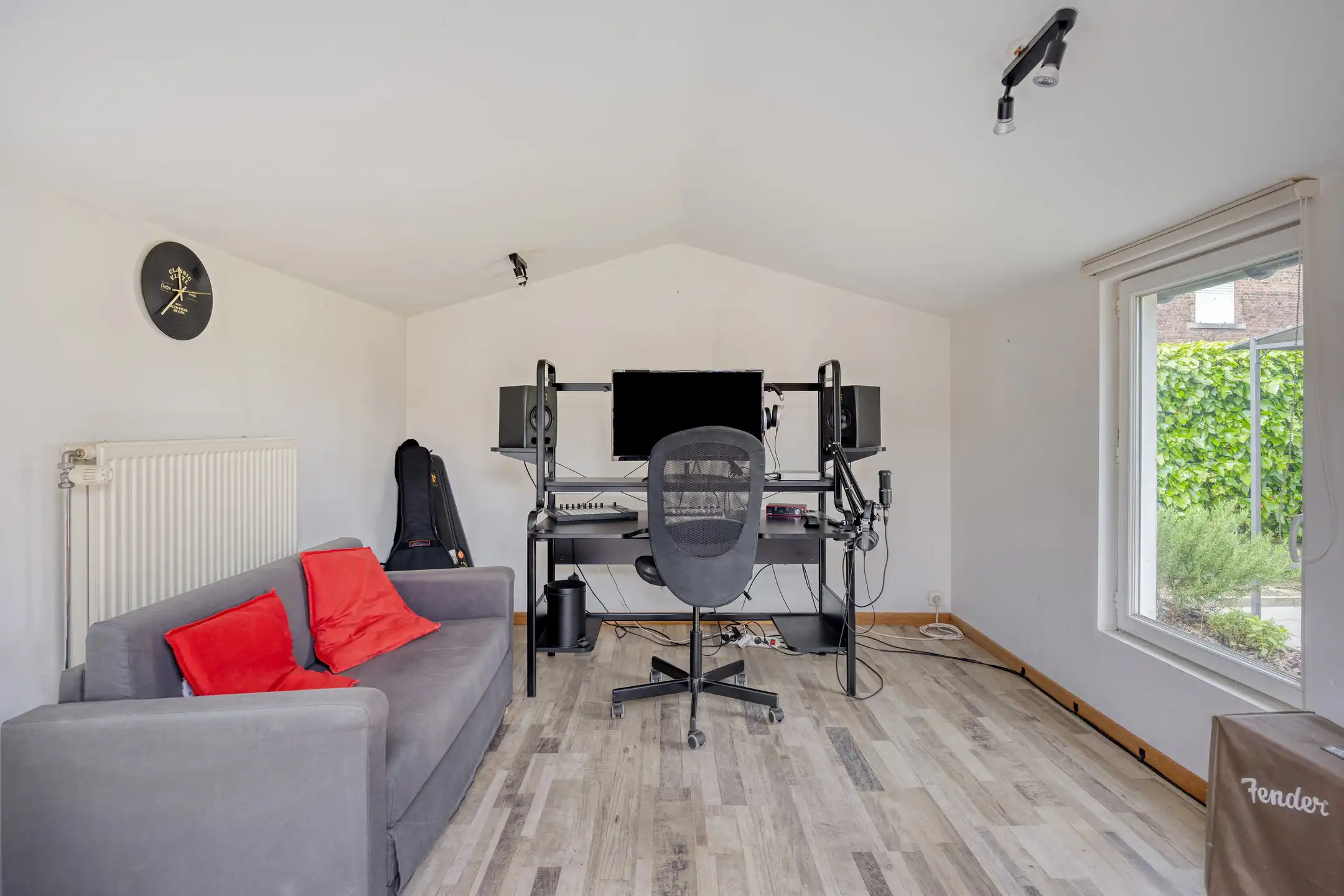 Instapklare woning met tuin op uitstekende locatie foto 15