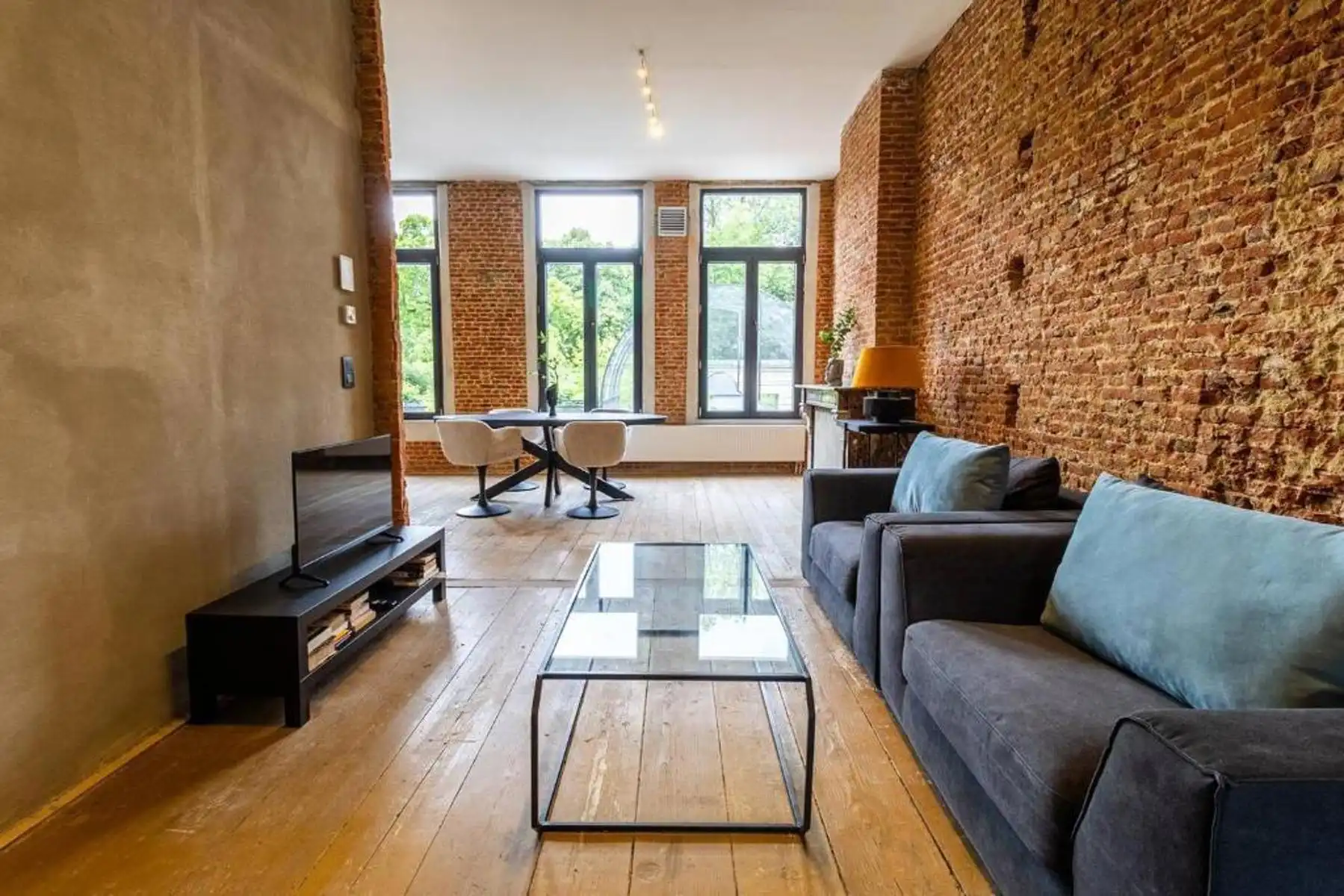 1SLK-appartement met uitzicht op de Antwerpse ZOO! foto 7