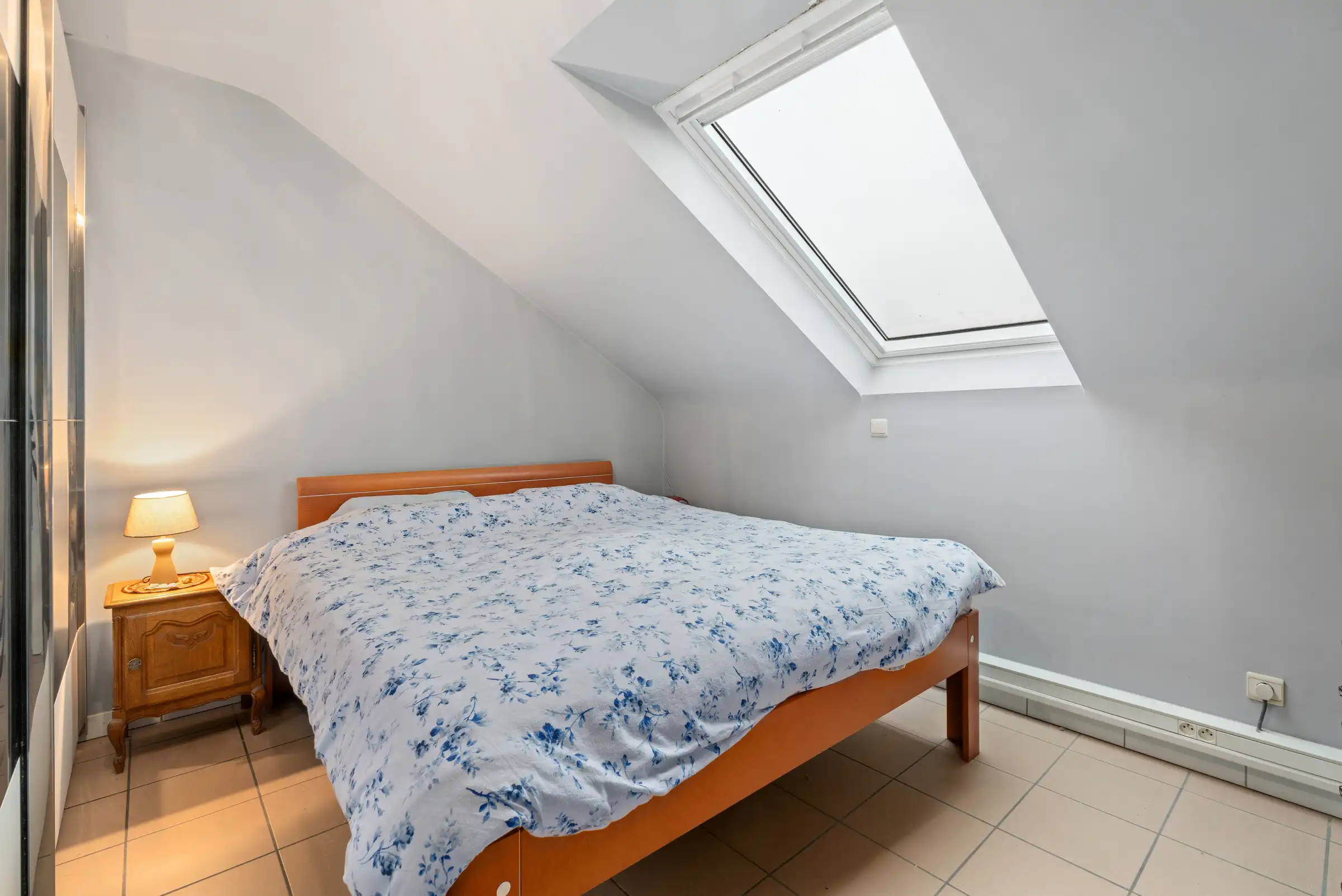 Appartement met 2 slpks, terras en garage foto 7