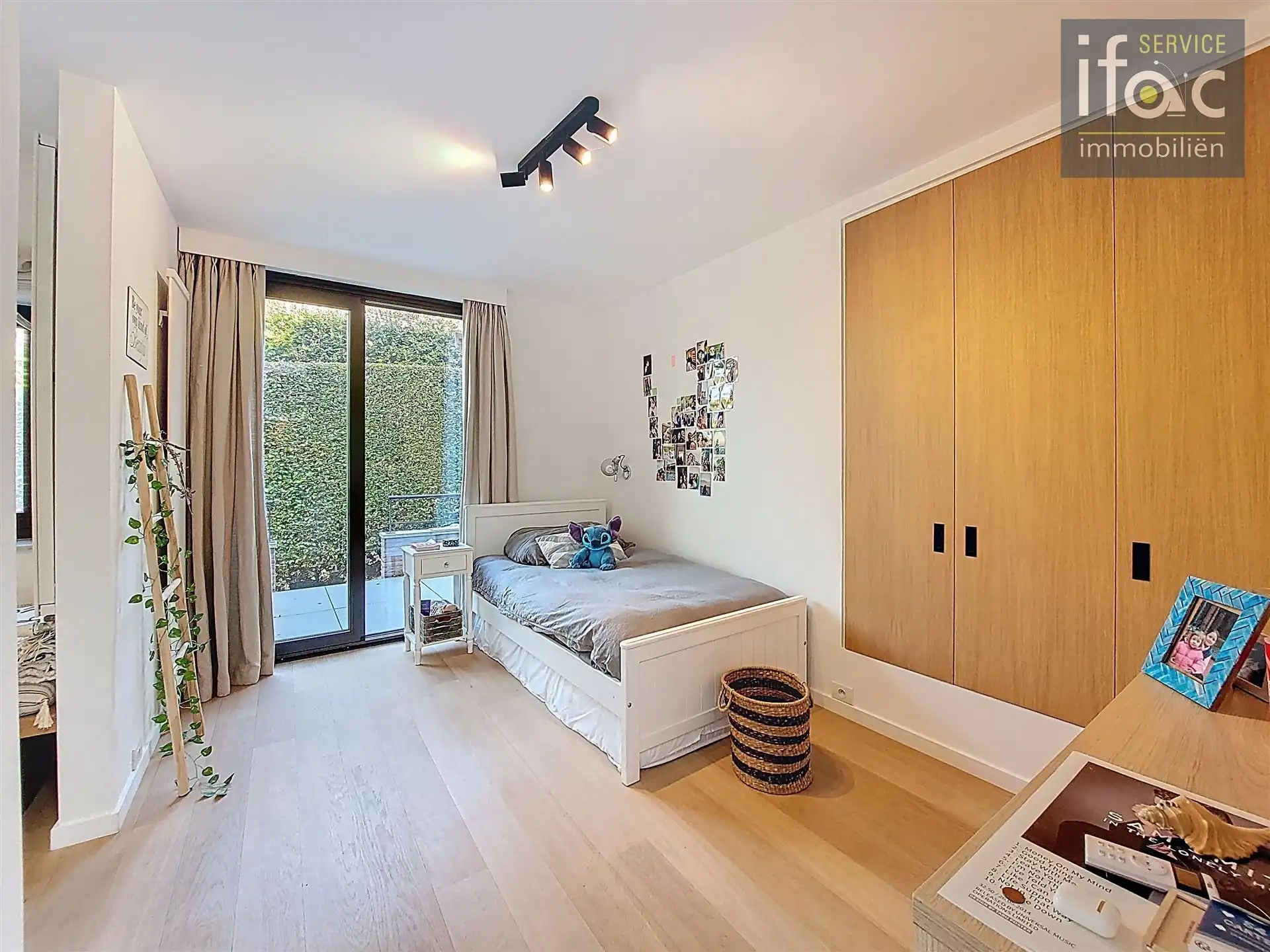 Exclusieve postmodernistische luxevilla grenzend aan bos foto 23