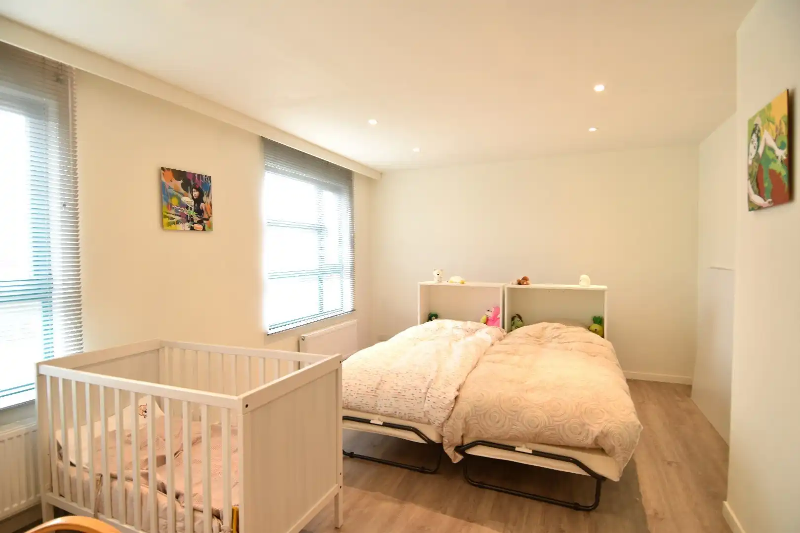 Uitzonderlijk vastgoed te koop op een zeer royaal perceel (2103 m²) in Gullegem foto 15