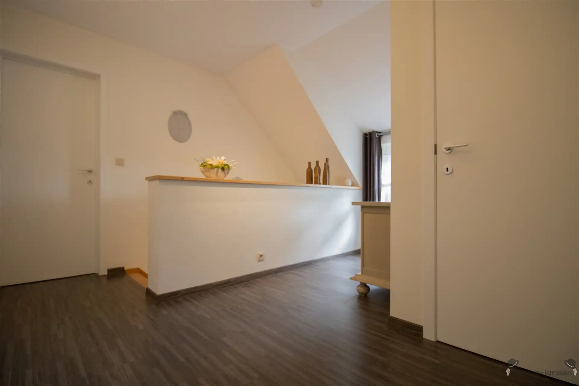 Ruime energiezuinige en instapklare woning met 3 à 4 slaapkamers. foto 10