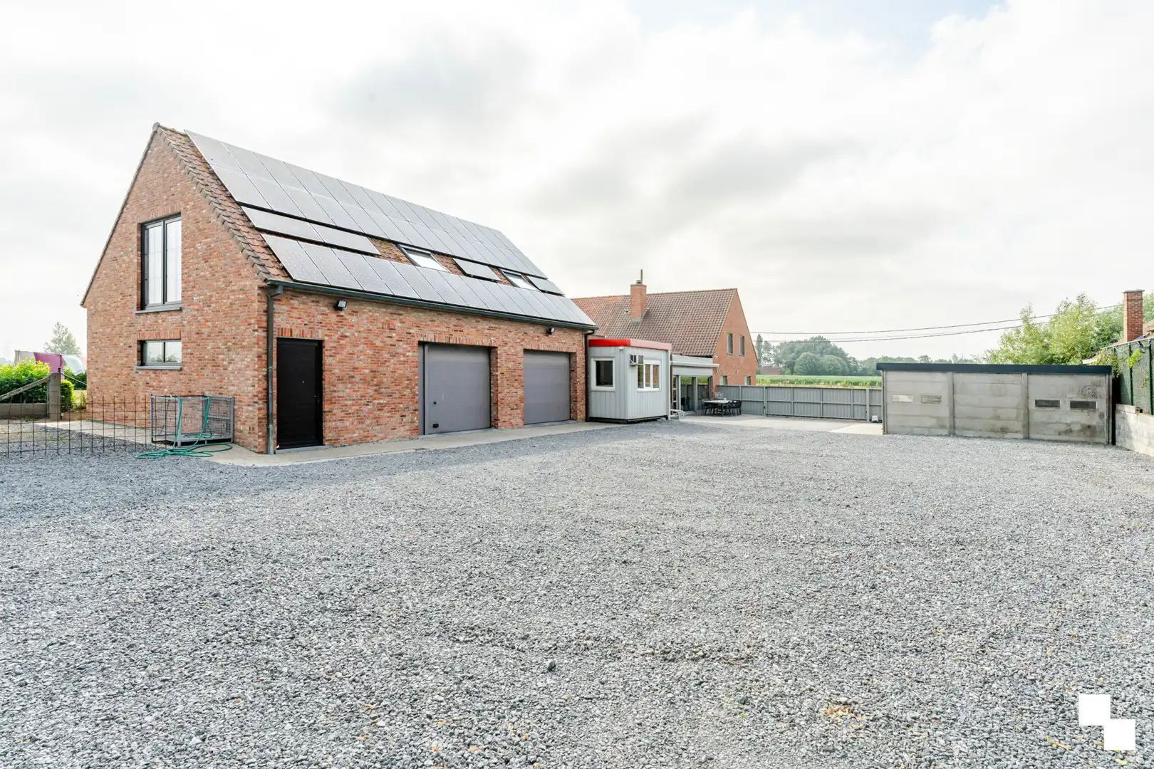 Veelzijdige eigendom met recente woning en heel wat opslagmogelijkheden te Lendelede foto 33