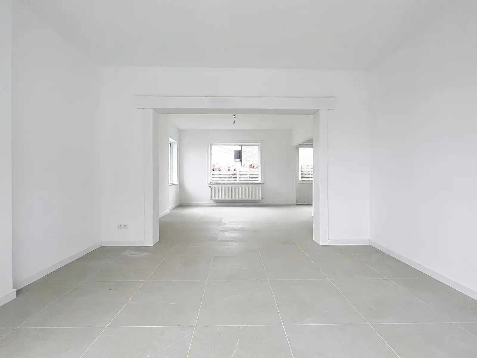 Instapklare gerenoveerde woning 3 slpks - tuin en garage foto 7