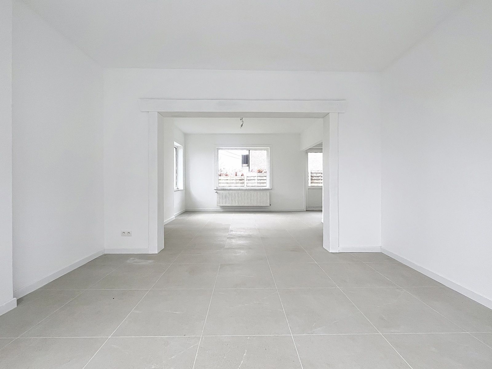 Instapklare gerenoveerde woning 3 slpks - tuin en garage foto 7