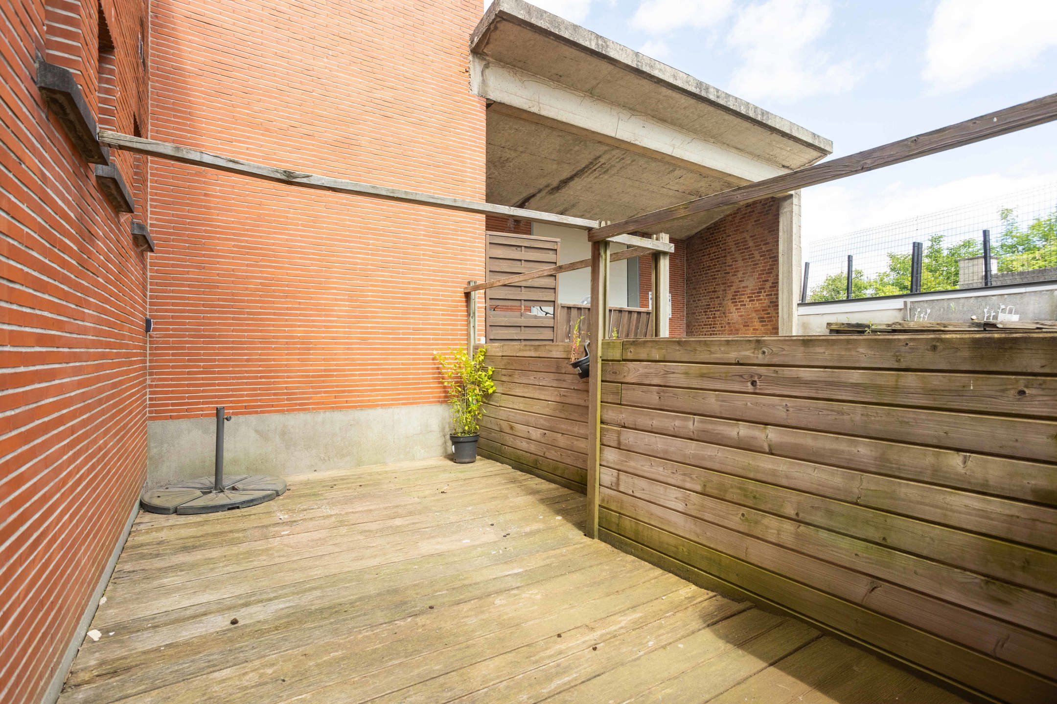 Rustig gelegen, gelijkvloers appartement met terras. foto 8