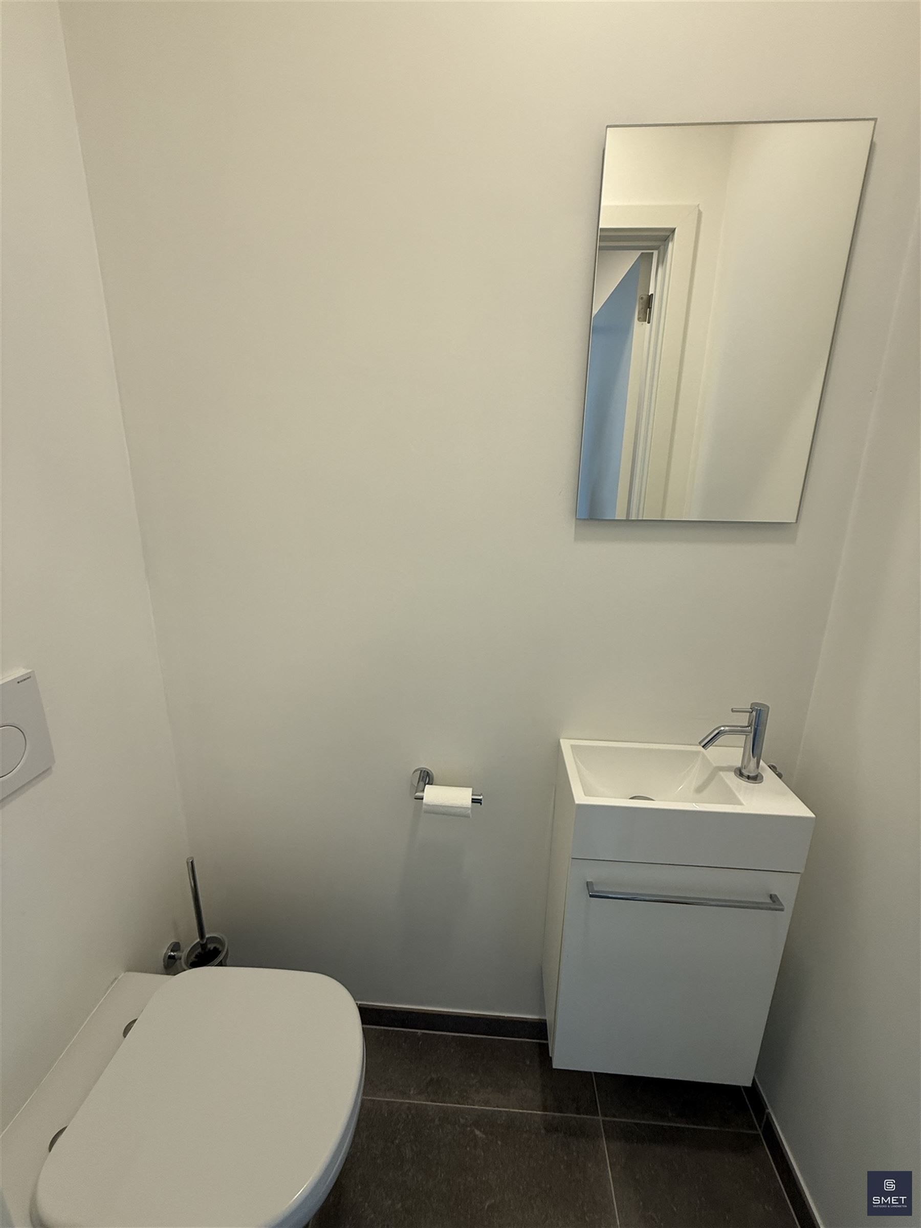 APPARTEMENT MET 2 SLPKS  EN GROOT TERRAS foto 14