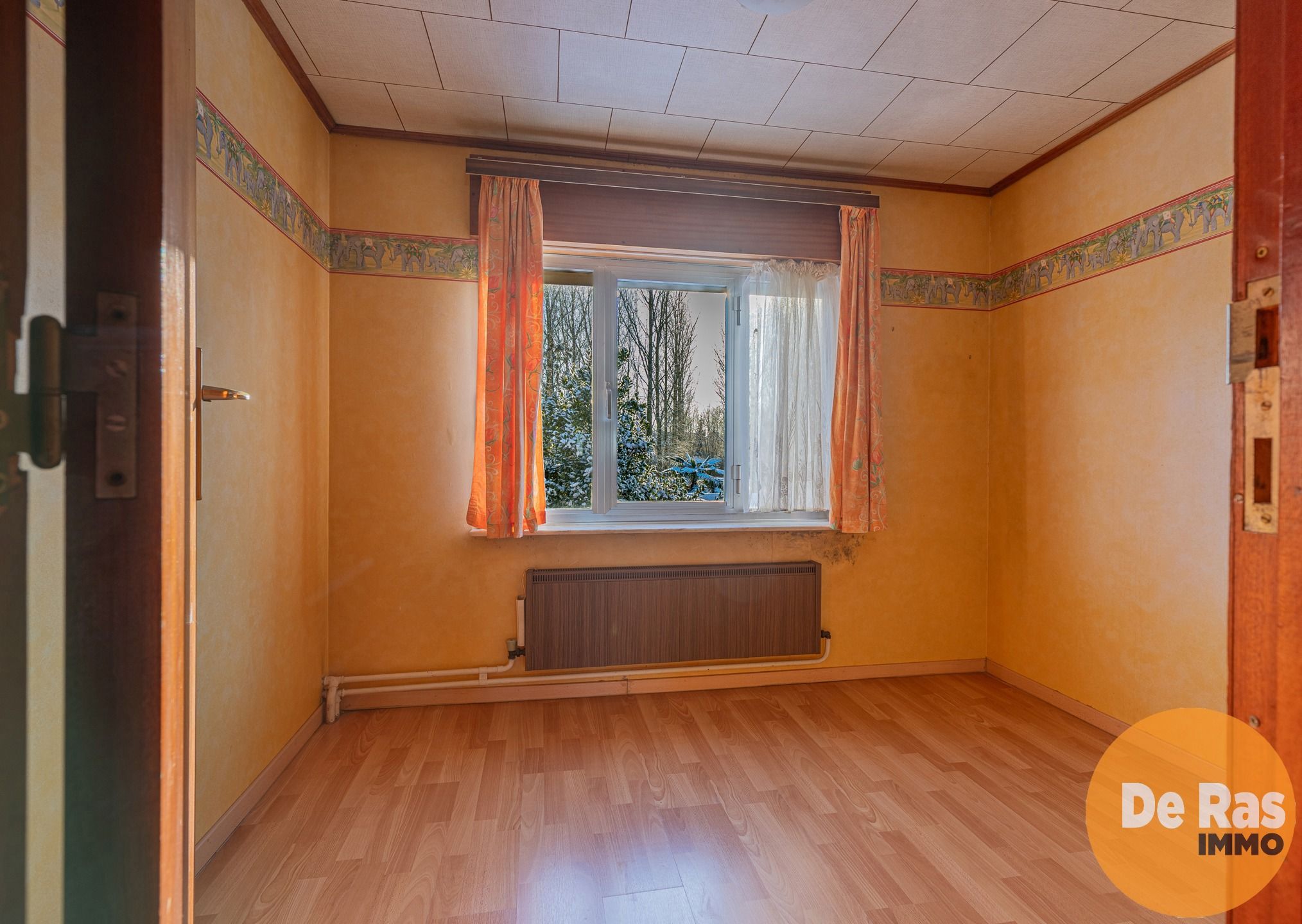 LEDE - Halfopen bebouwing met sterke basis en potentieel foto 12