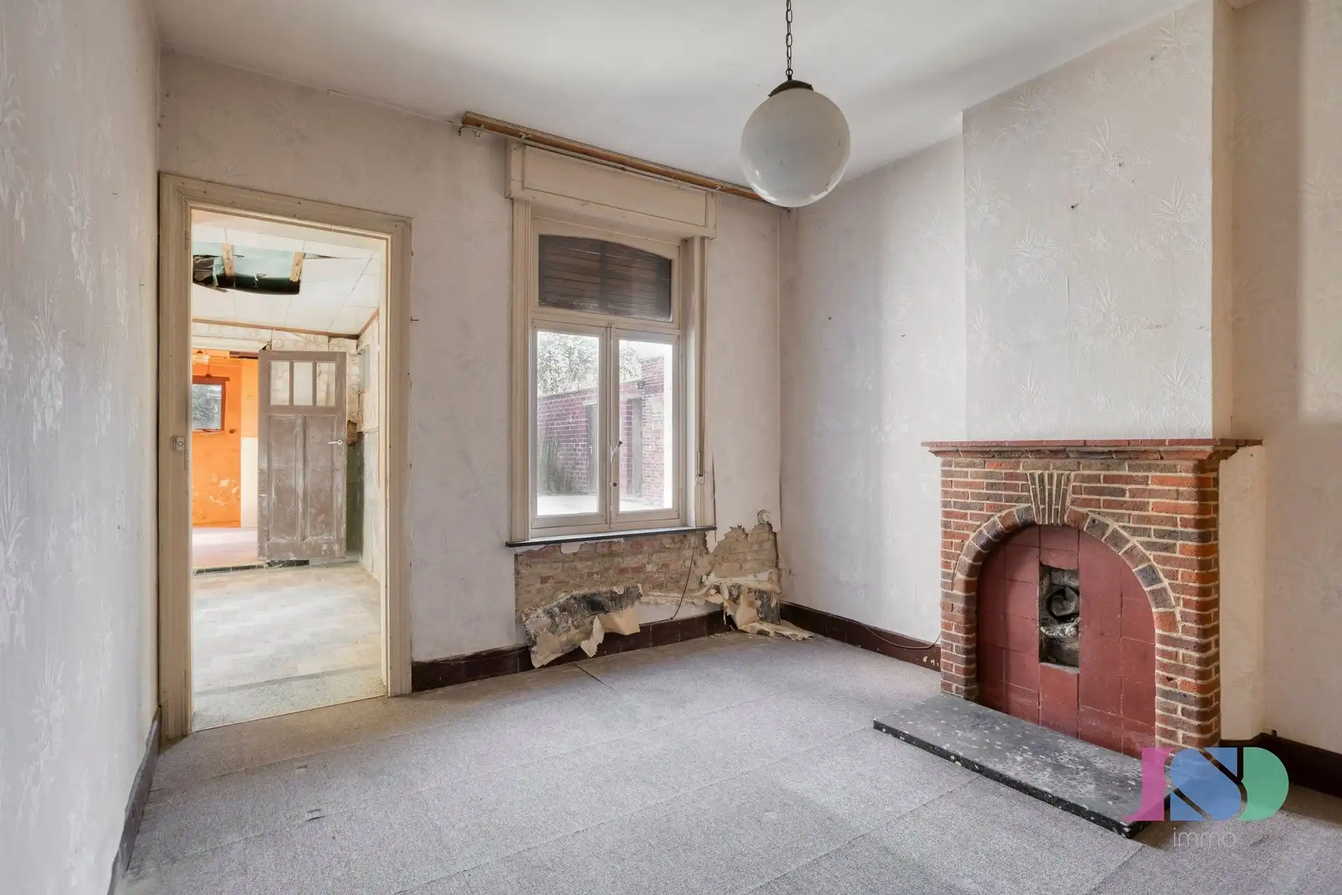 Te renoveren woning met potentieel foto 25