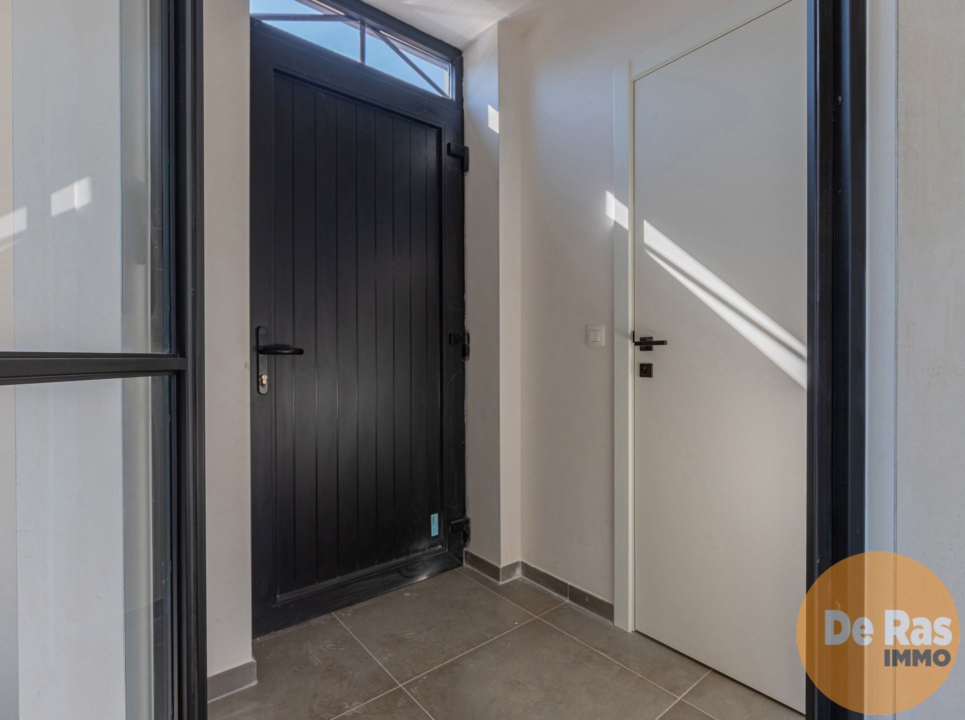 KERKSKEN - Ruime nieuwbouwwoning met 4slpk, garage en tuin! foto 2