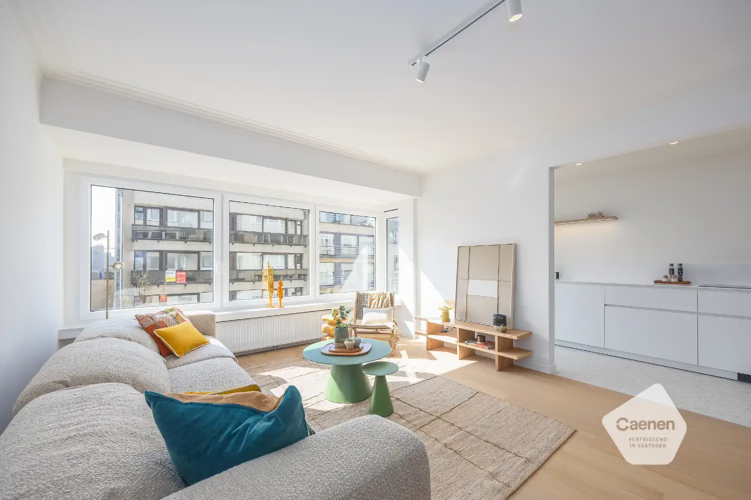 Gerenoveerd drie slaapkamer appartement foto 3