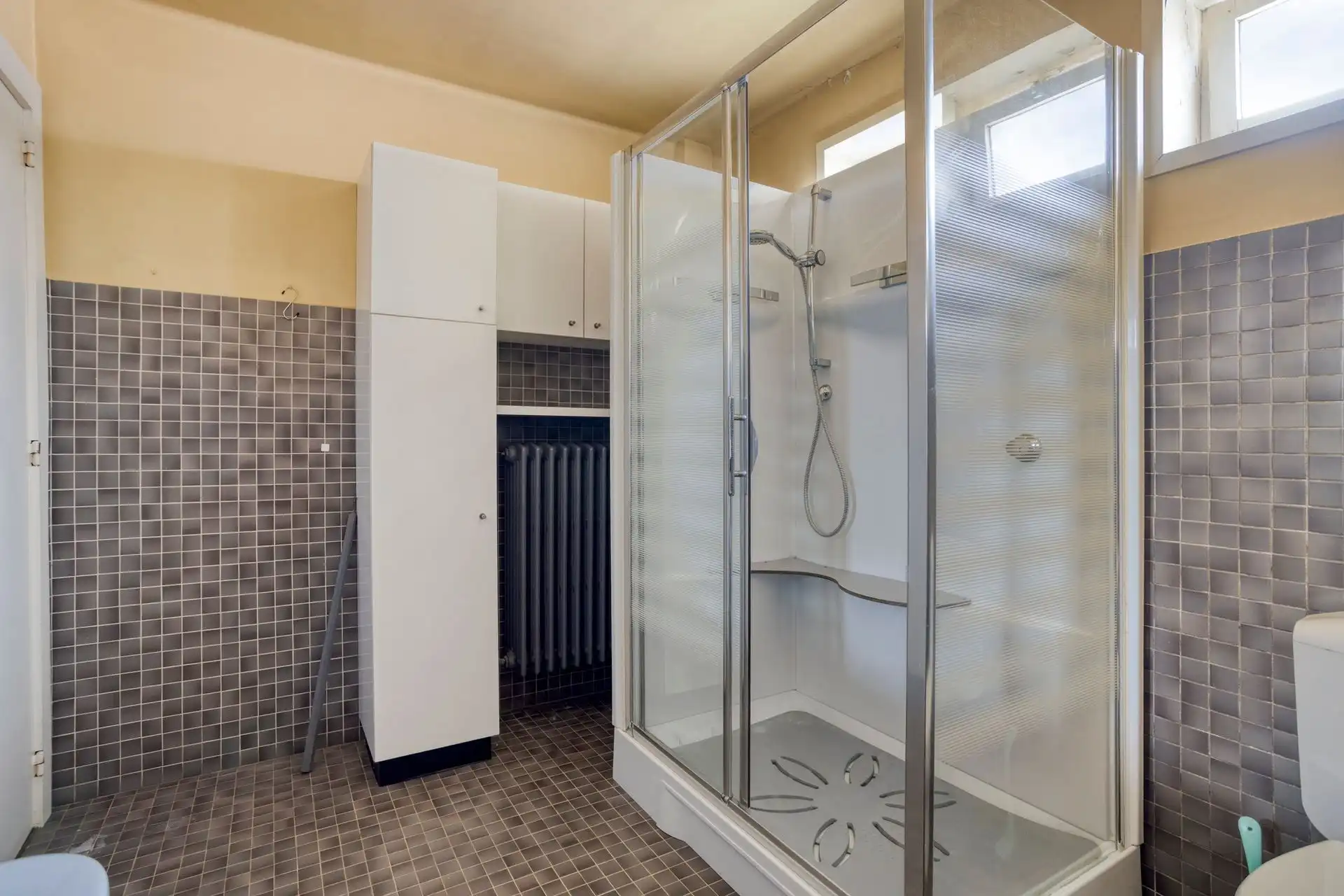 Ruime, degelijke woning, 4 slpks., op 993m² grond. foto 11