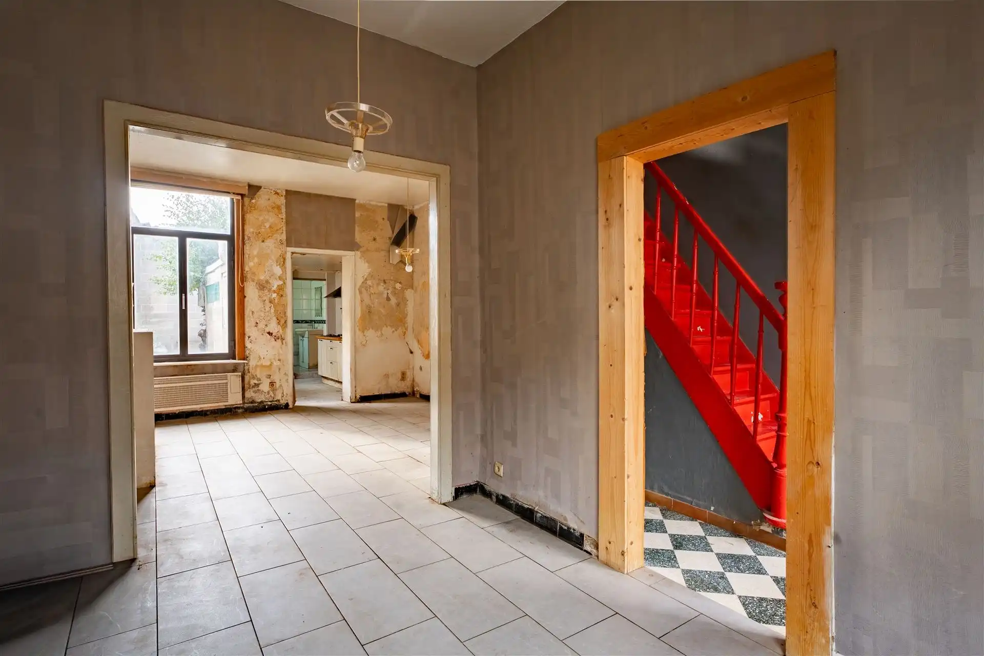 Stadswoning met renovatiepotentieel in hartje Lier foto 9