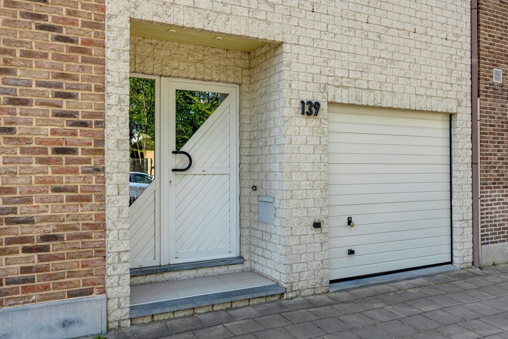 Goed onderhouden ruime stadswoning met grote tuin foto 21