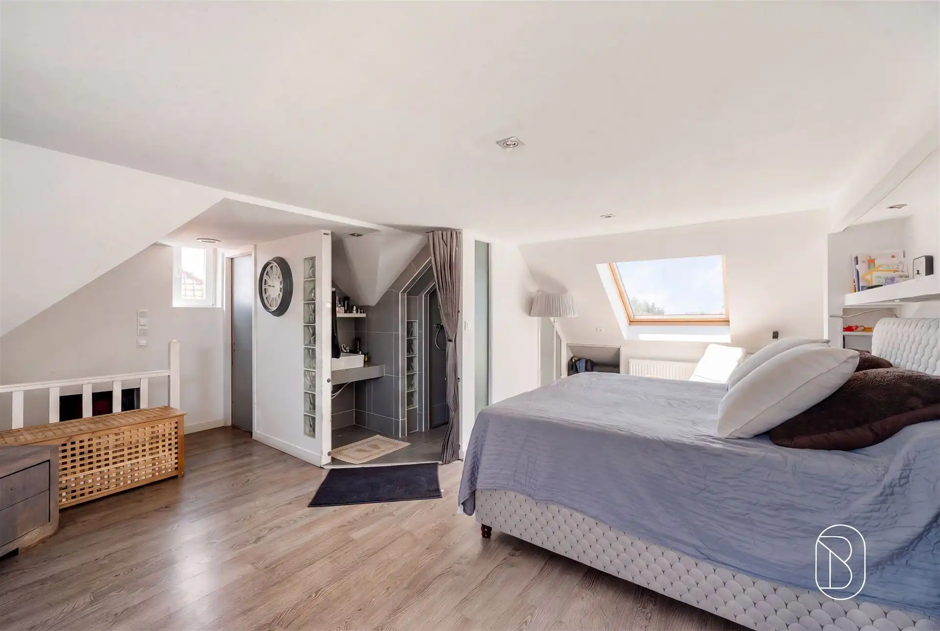 Instapklare woning met 4 slk en zonnige tuin in Moeskroen foto 16