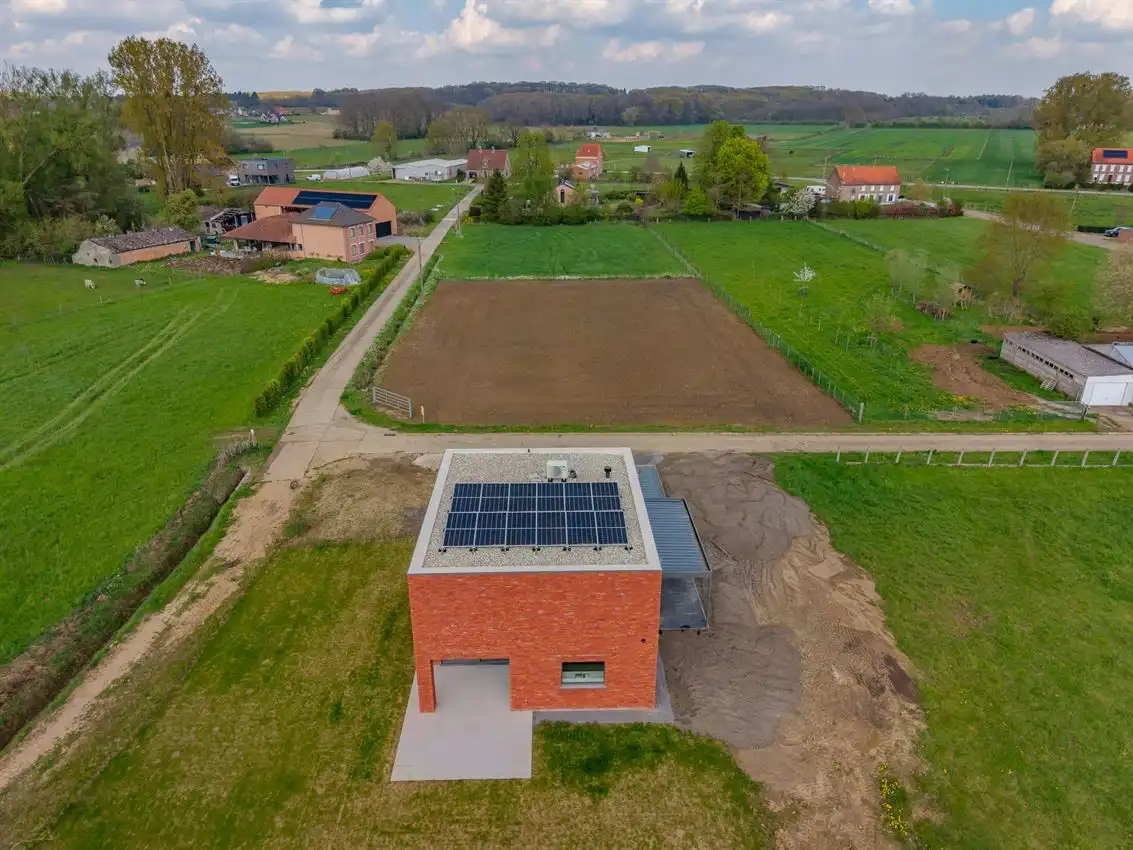 Nieuwbouwwoning, gunstig gelegen, 3 slpk, tuin, carport foto 41