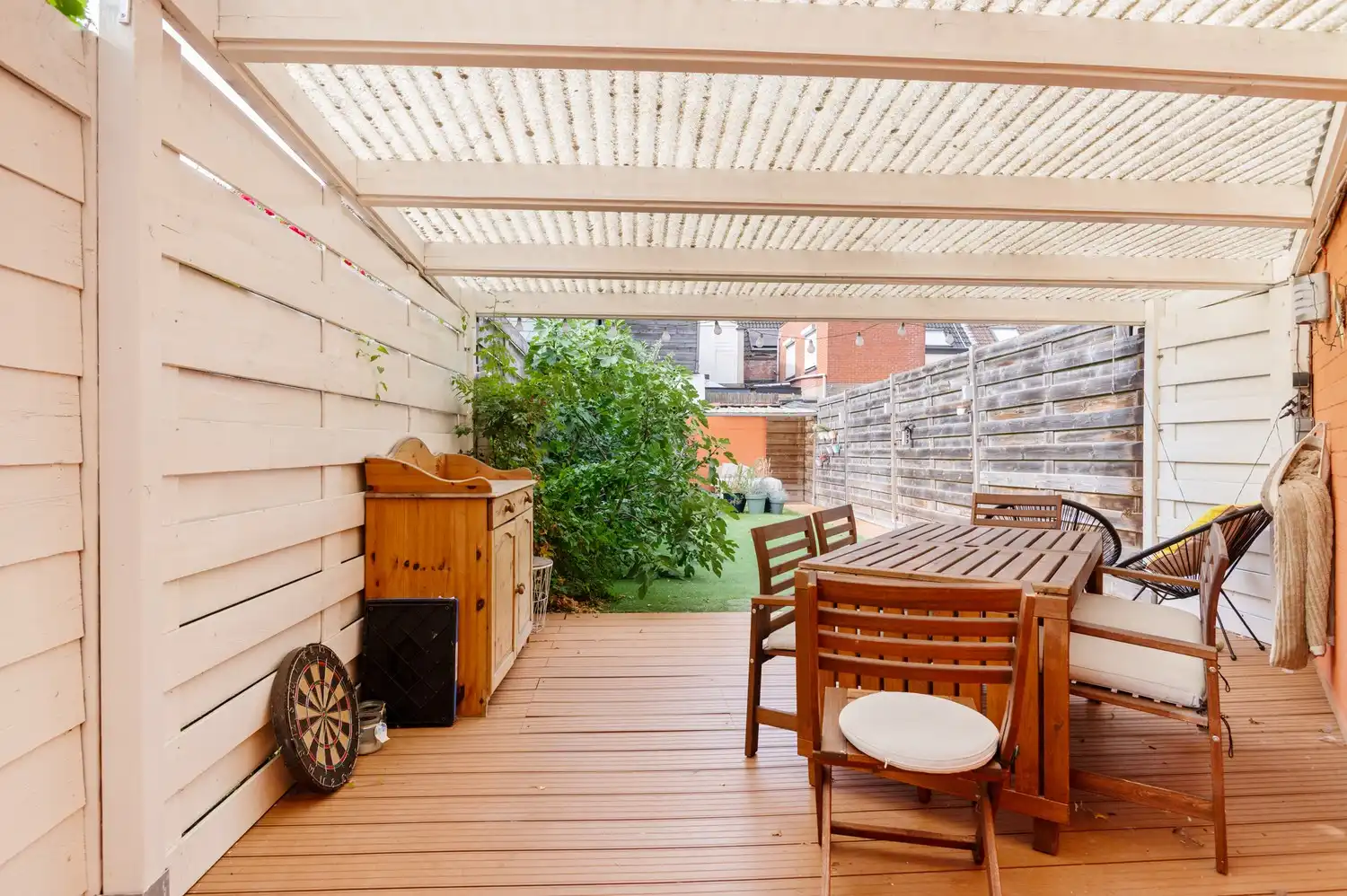 Instapklare gezinswoning met 2-3 slaapkamers, veranda en tuin in hartje Wijnegem! foto 7