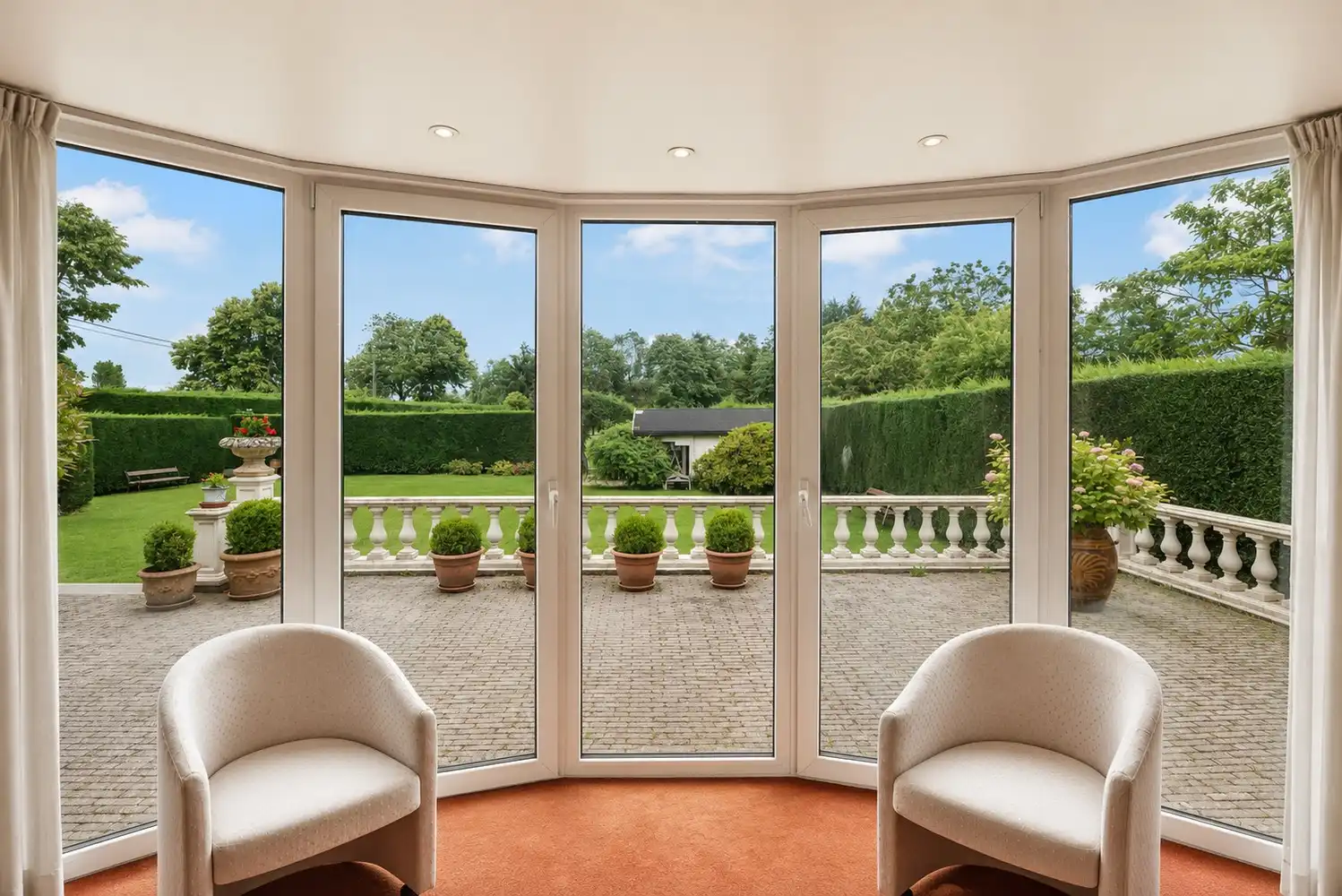 Karaktervolle villa met 4 slaapkamers op een uitzonderlijk perceel in Rekem foto 17