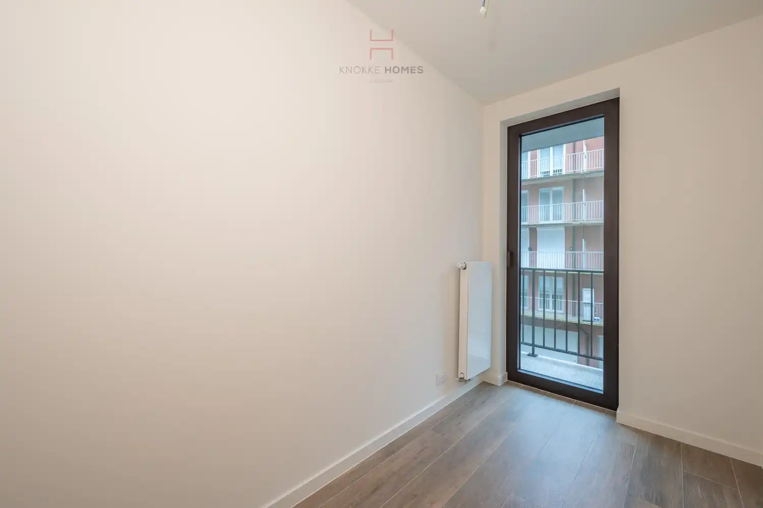 Instapklaar nieuwbouw appartement op de Zeedijk te Albertstrand foto 15