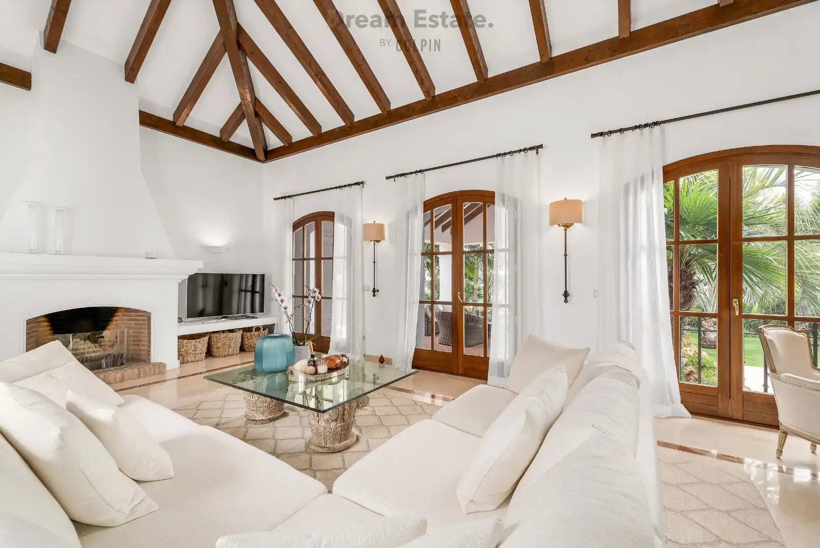Een werkelijk prachtige Andalusische villa tegenover de golf te Benahavis regio. foto 13