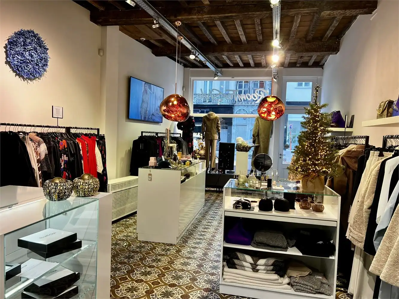 COMMERCIEEL PAND HARTJE MECHELEN foto 2