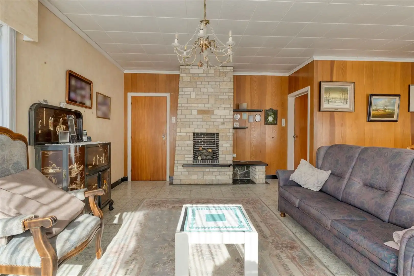 Rustig gelegen open bebouwing met grote garage en 3 slaapkamers op een perceel van 500 m². foto 5