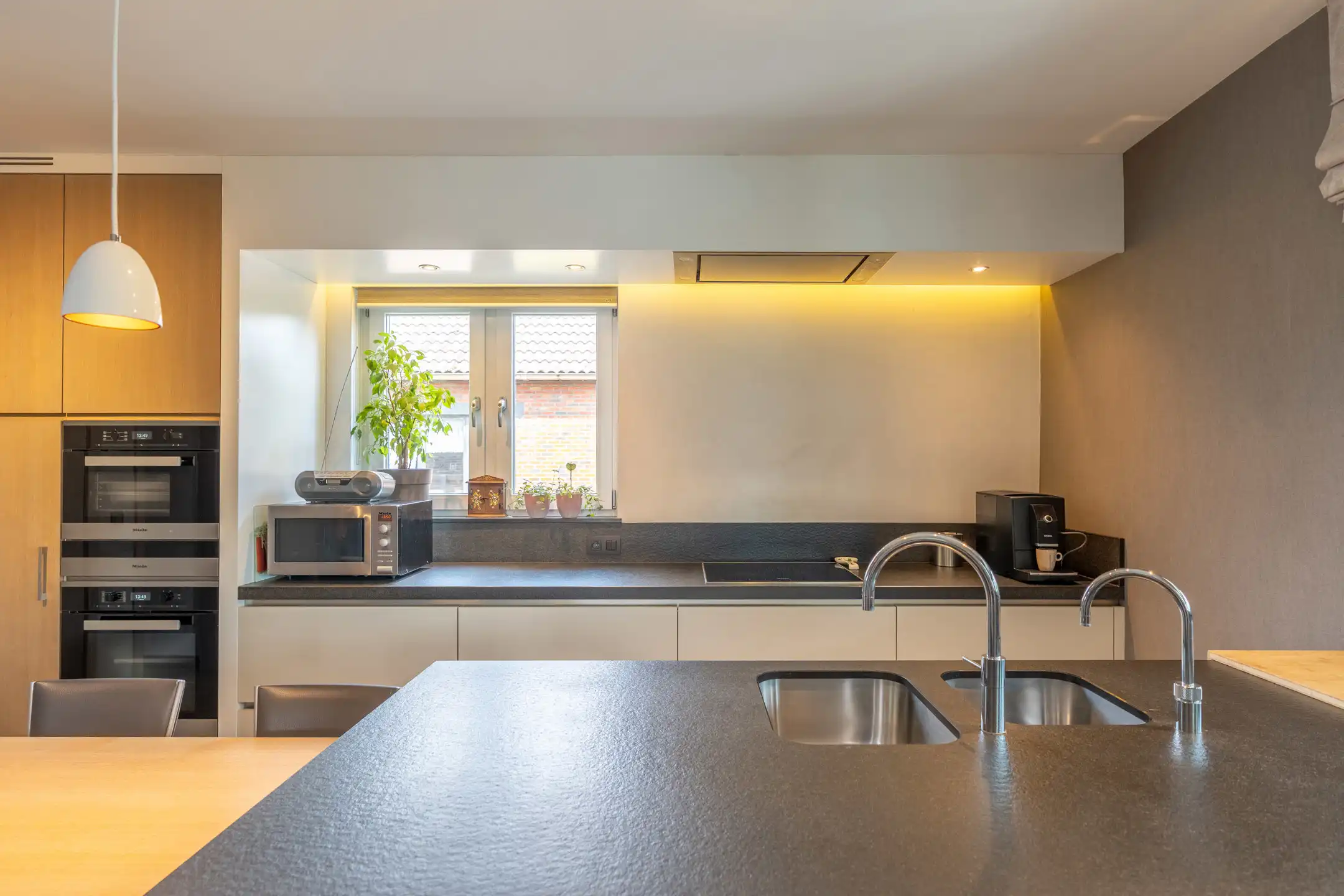 Zeer gunstig gelegen energiezuinige woning met 3 ruime slaapkamers op 564 m² foto 14