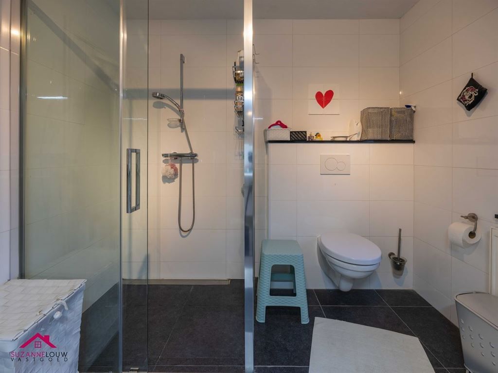 Goed onderhouden, op te frissen woning foto 31