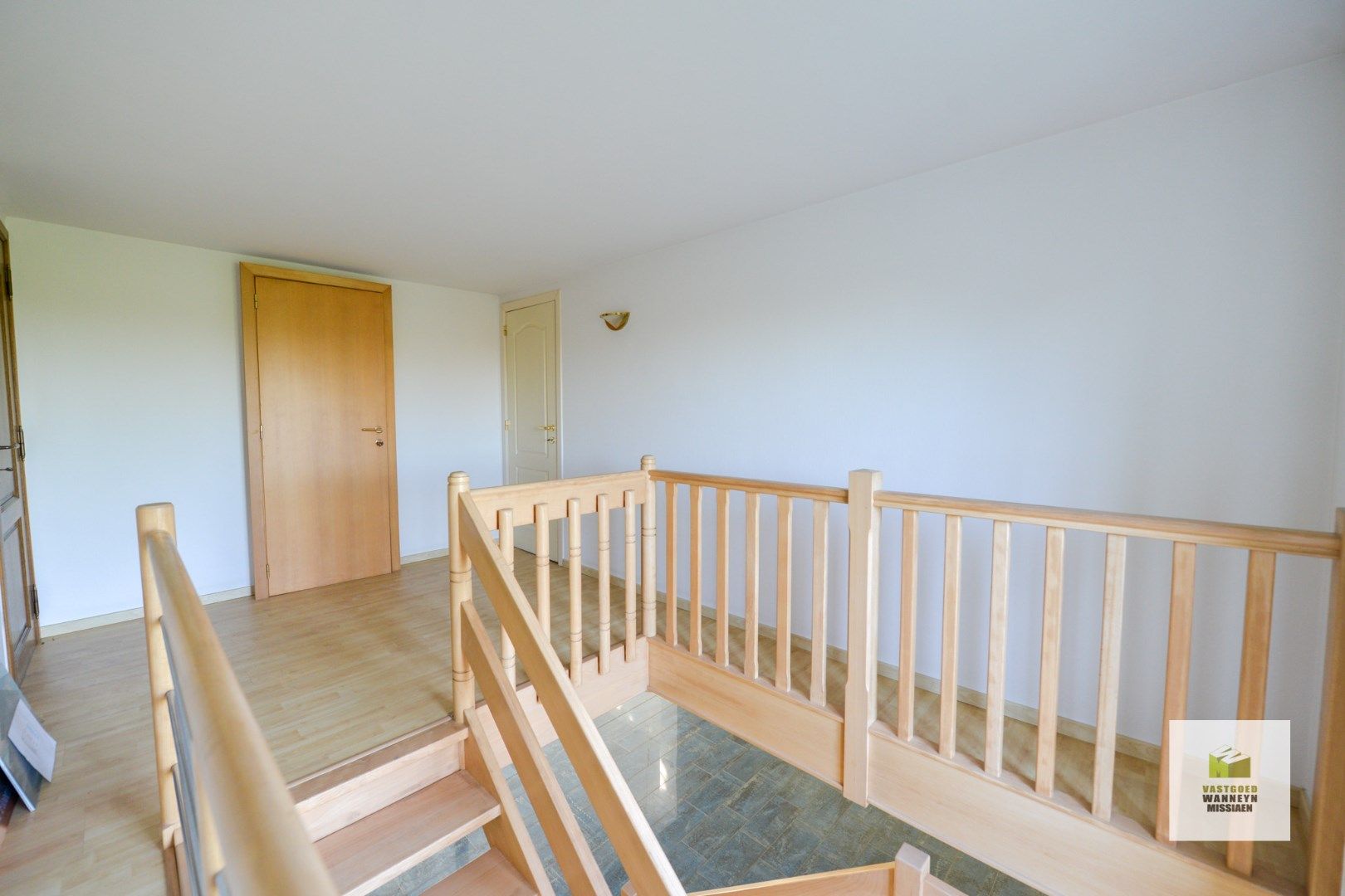 Woonhuis met 4 slaapkamers en polyvalent bijgebouw foto 16