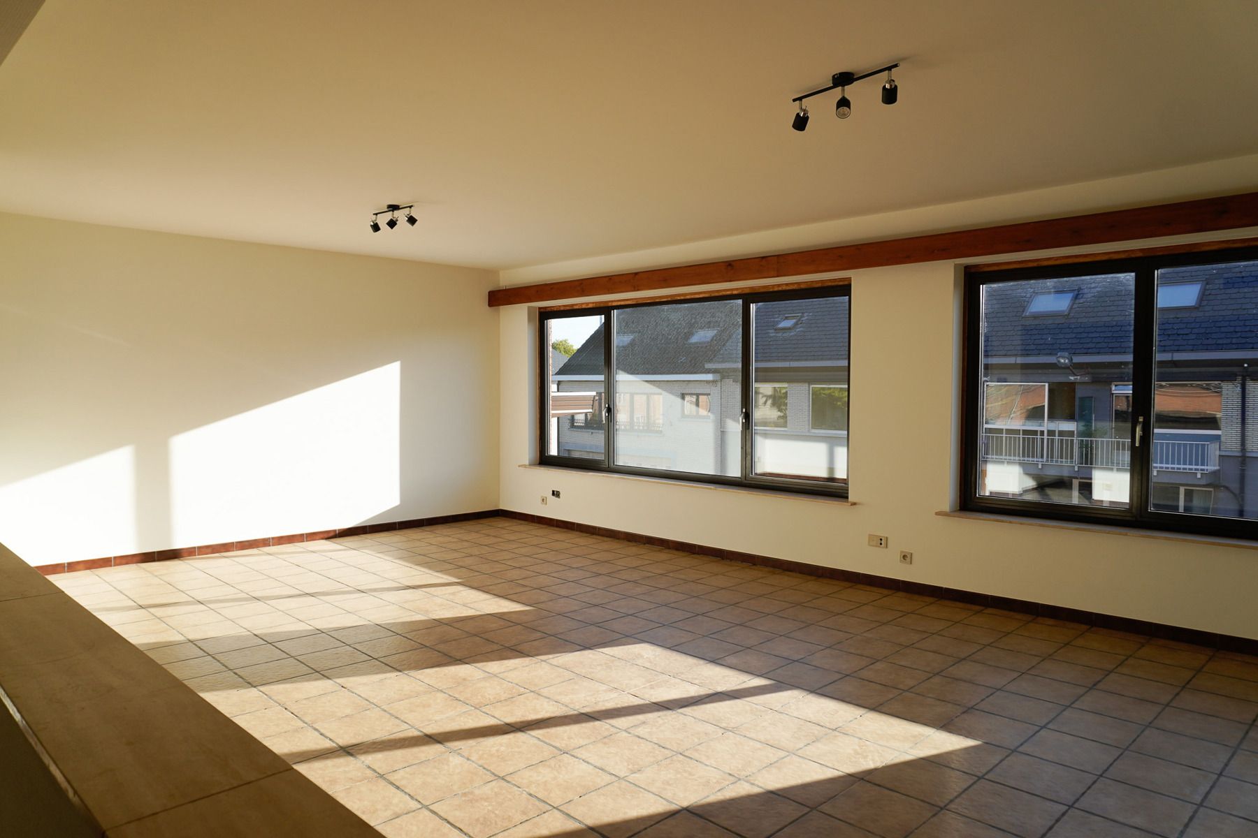 Appartement te huur in Lint!  foto {{pictureIndex}}