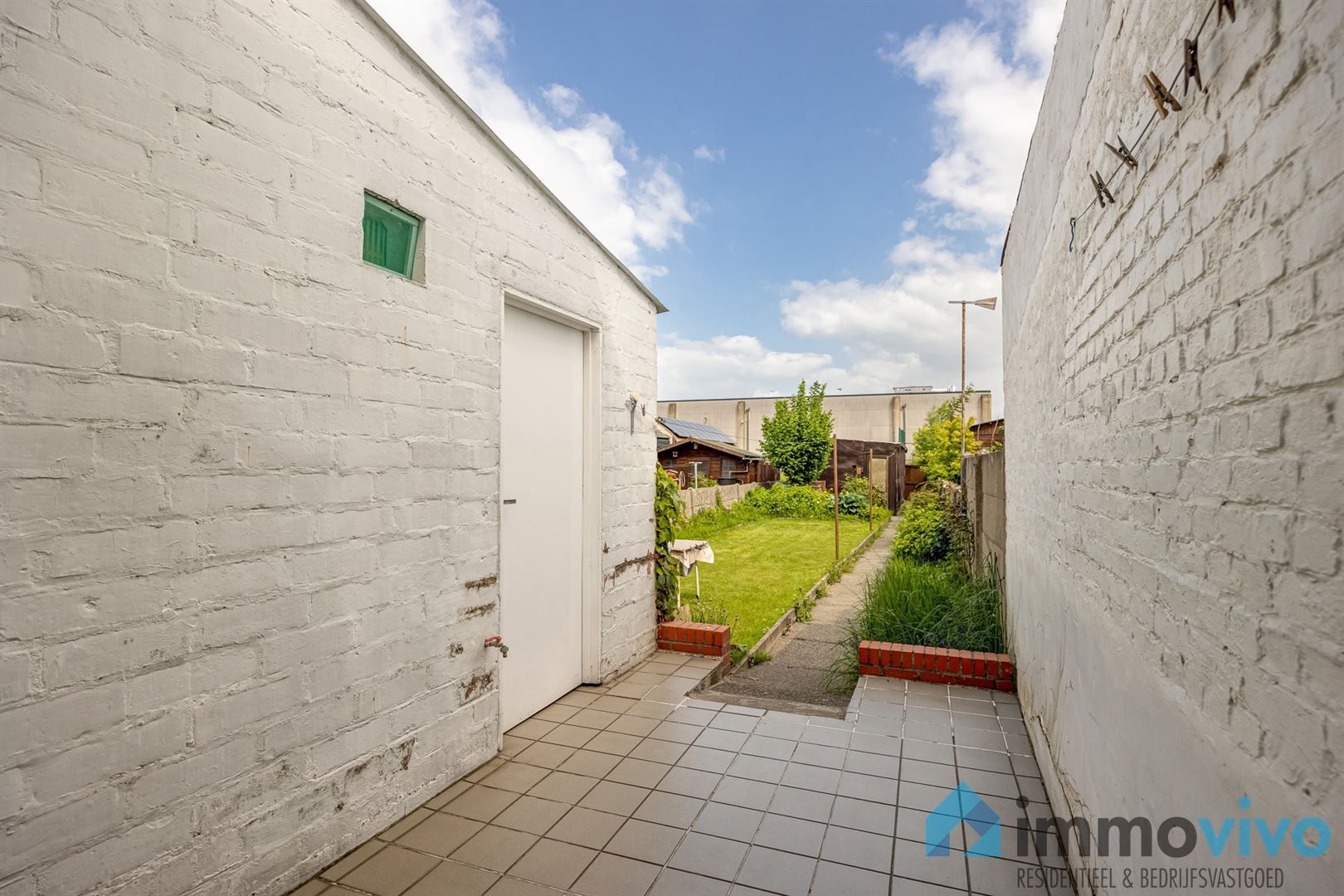 Op te frissen woning met potentieel – 3 slaapkamers, zolder met uitbreidingsmogelijkheden, ruime tuin & garage! foto 18