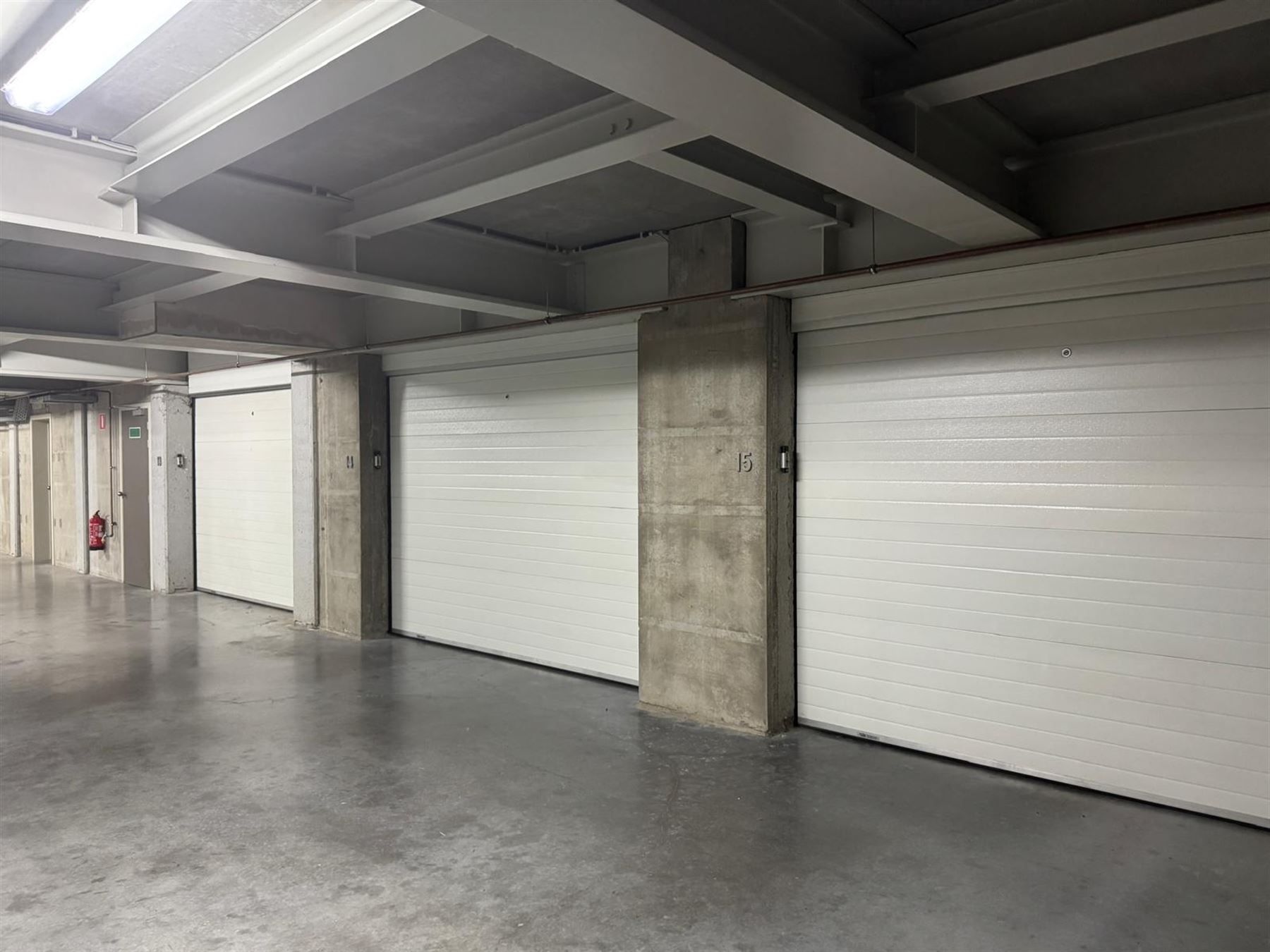 Ruim appartement met 2 slaapkamers en  garagebox foto 13