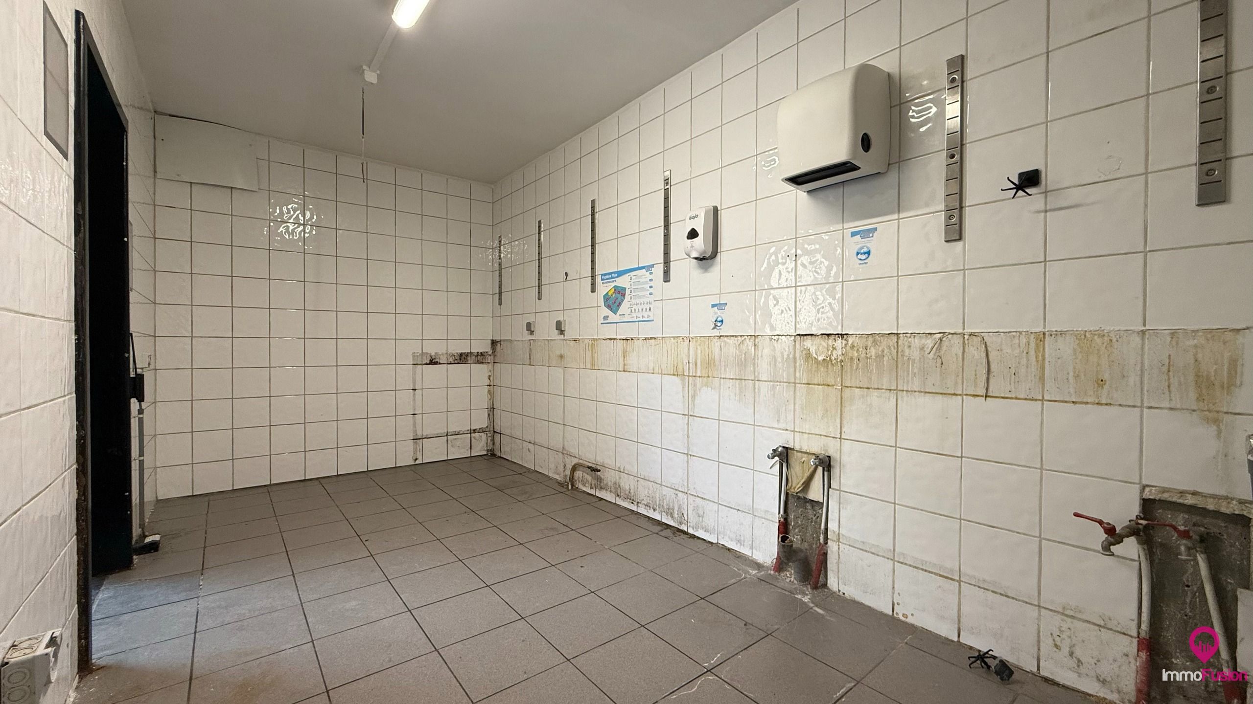 Instapklaar handelspand voor horeca op uitstekende locatie! foto 30