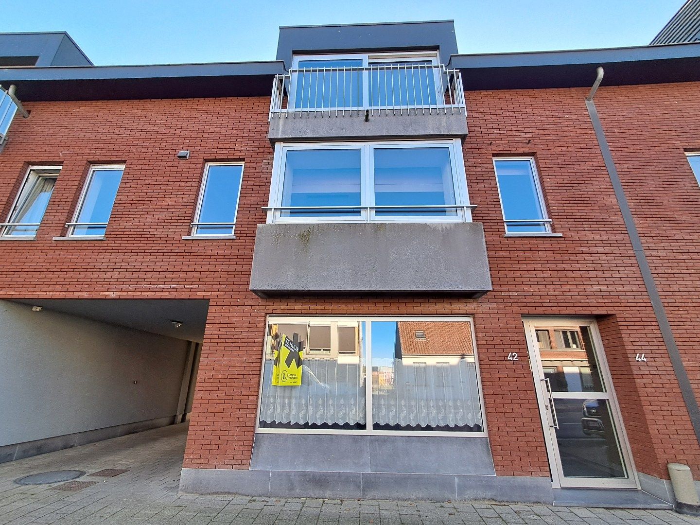 Gelijkvloers appartement in het centrum van Sijsele. foto {{pictureIndex}}