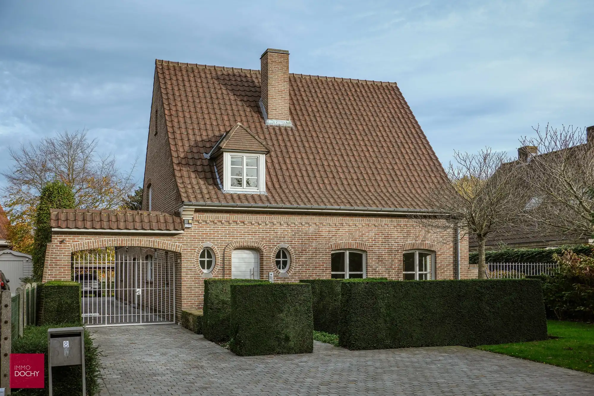 Standingvolle afgewerkte villa op rustige centrale ligging | doodlopend straatje foto 4