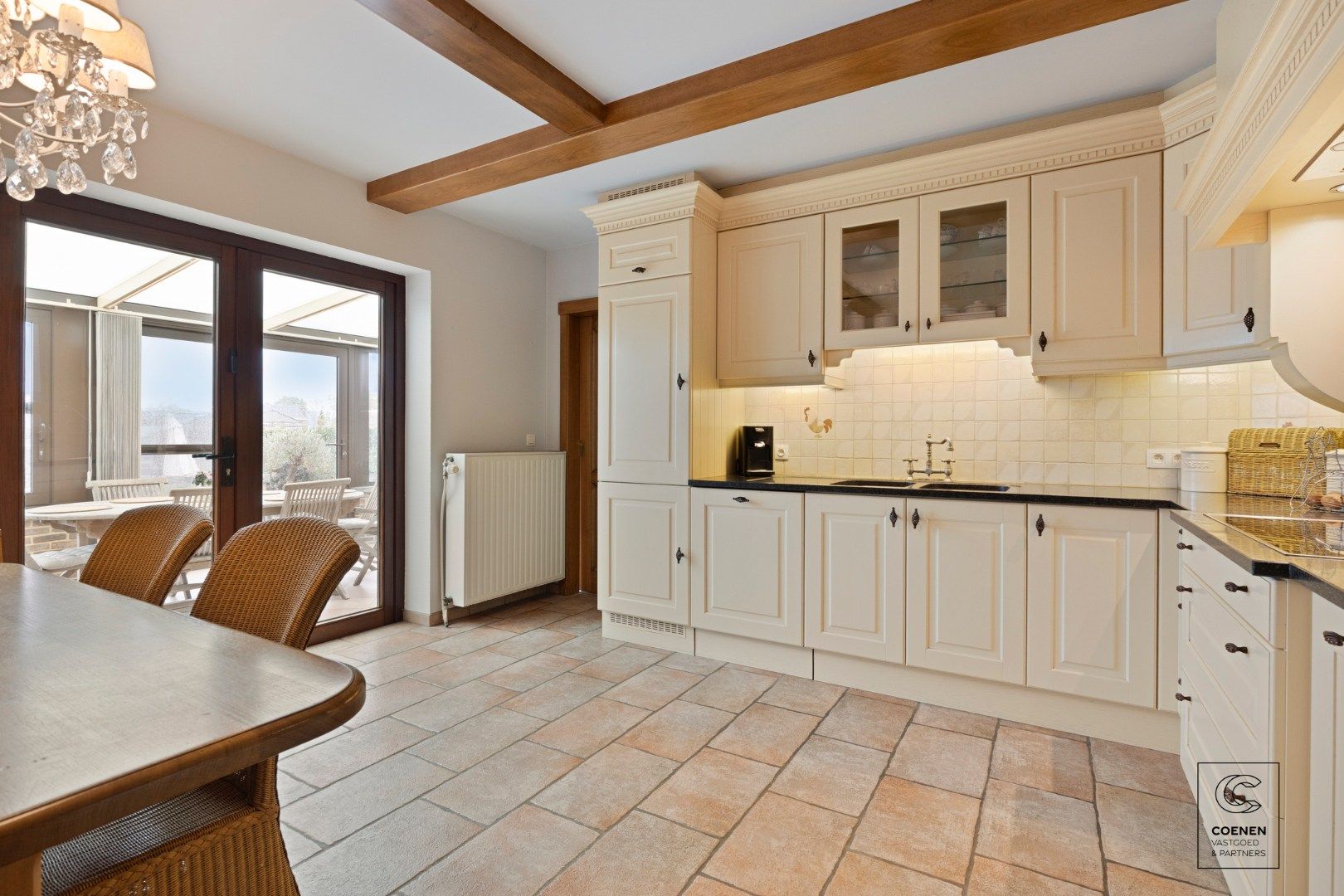 Instapklare gezinswoning met 4 à 5 slaapkamers op een rustige ligging te Oostmalle! foto 7