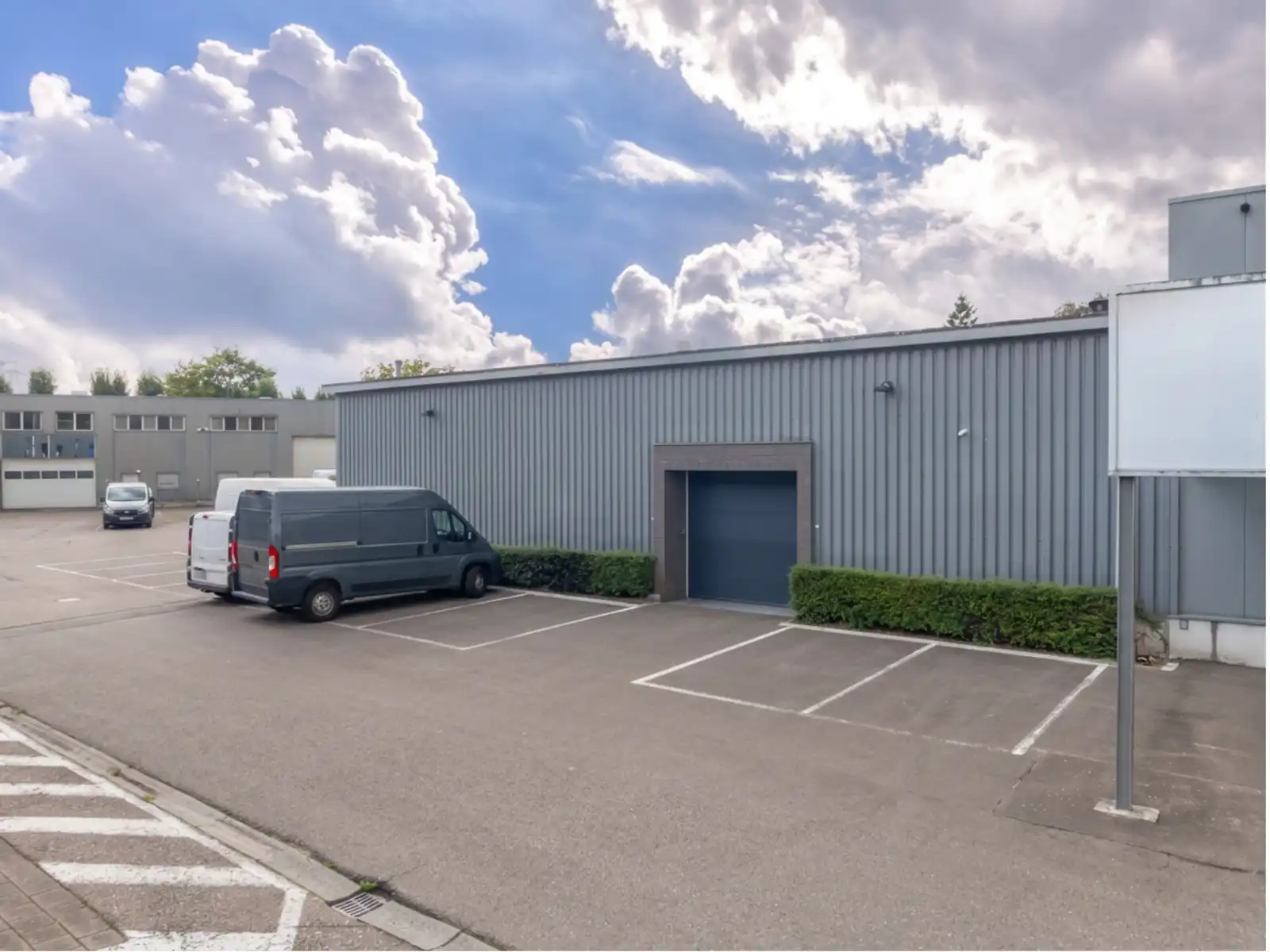 Industriehal te koop – Turnhout (Unit 12) foto 3