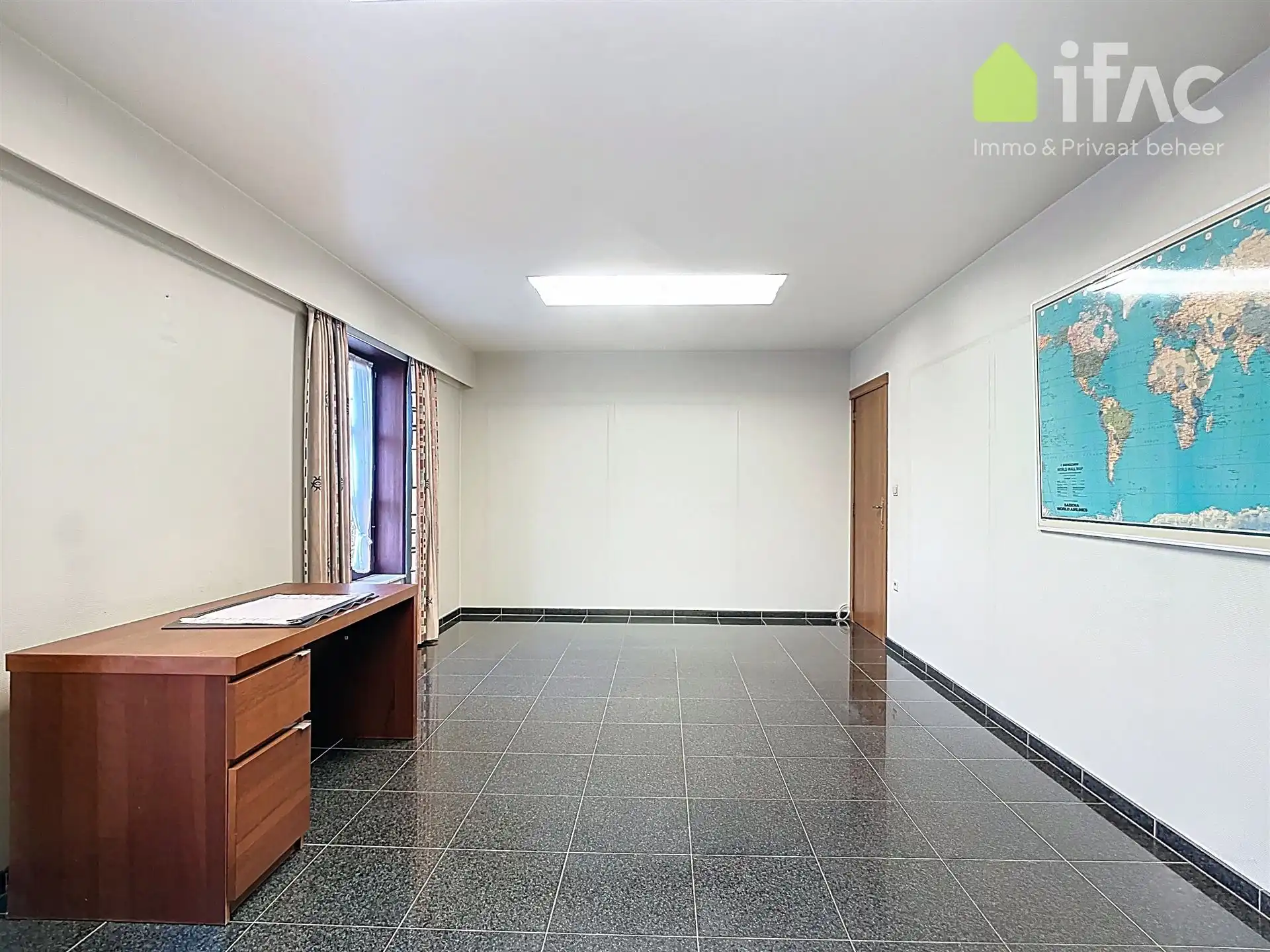 Fantastische woning met 4 slaapkamers en veranda foto 15