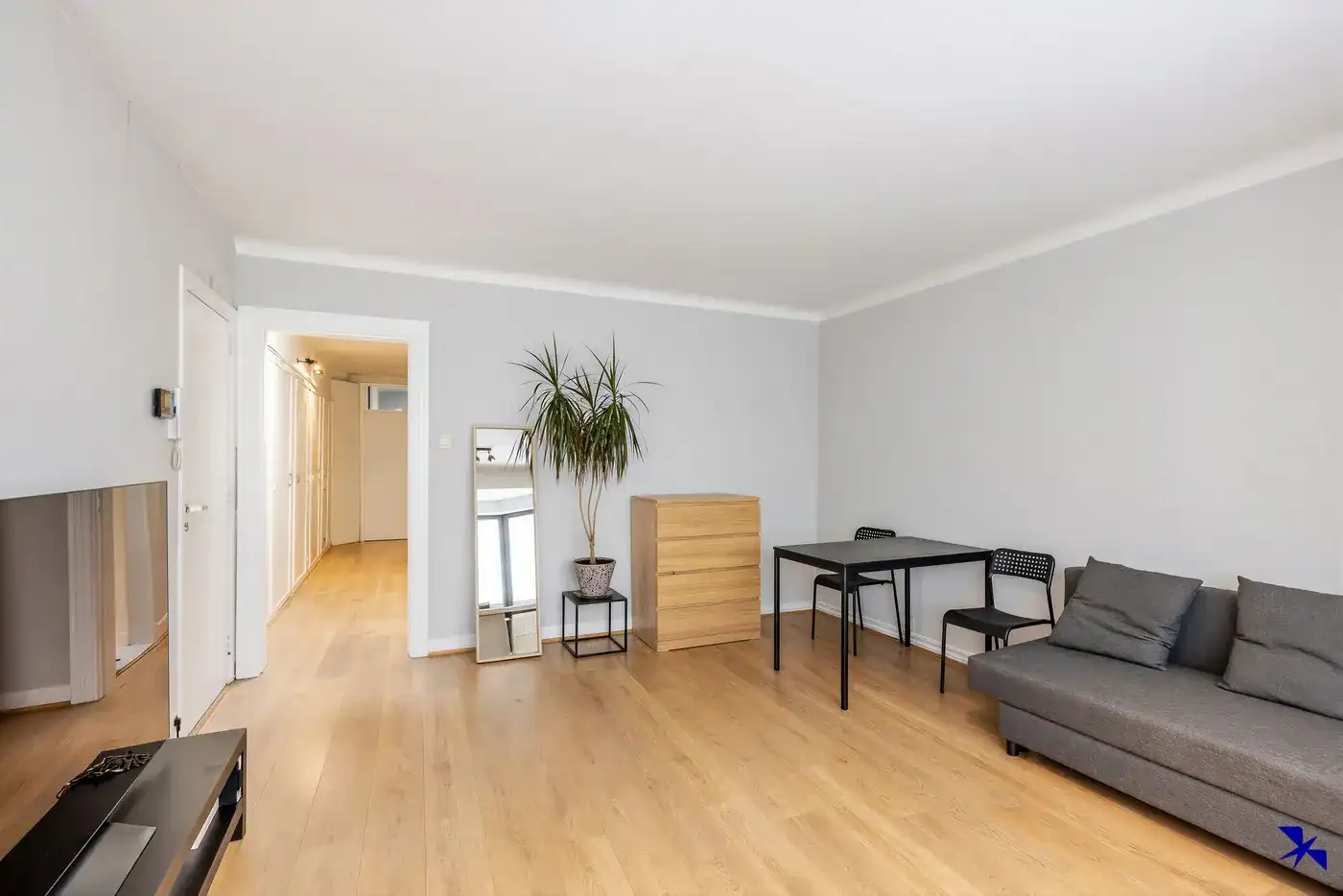 Gebouw voor gemengd gebruik: handelsruimte met 2 appartementen foto 21