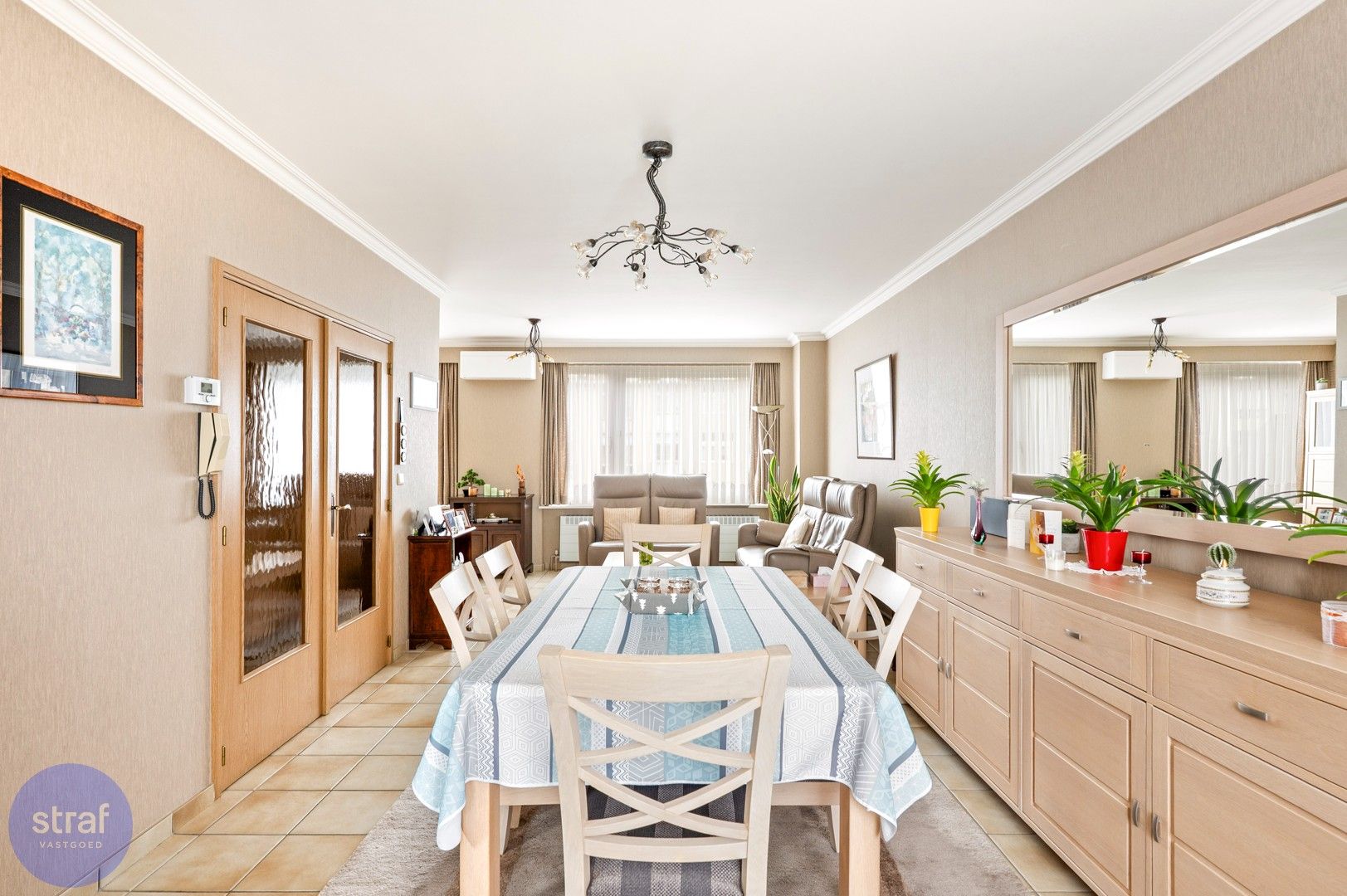 Bel-etage met drie ruime slaapkamers en een gezellige tuin foto 4