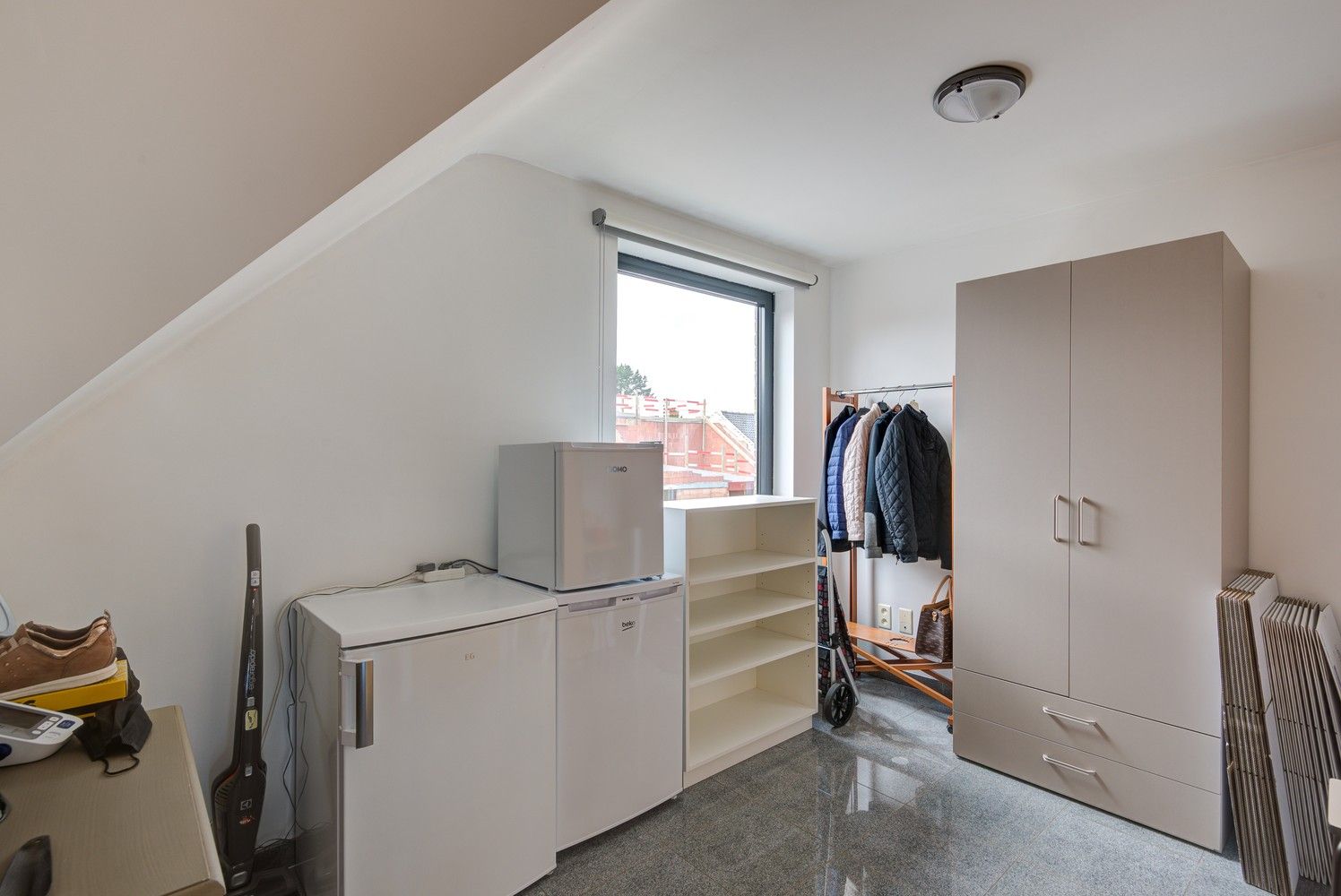 DUPLEXAPPARTEMENT MET 2 SLAAPKAMERS, 2 TERRASSEN EN GARAGEBOX AAN HET CENTRUM VAN BILZEN foto 7