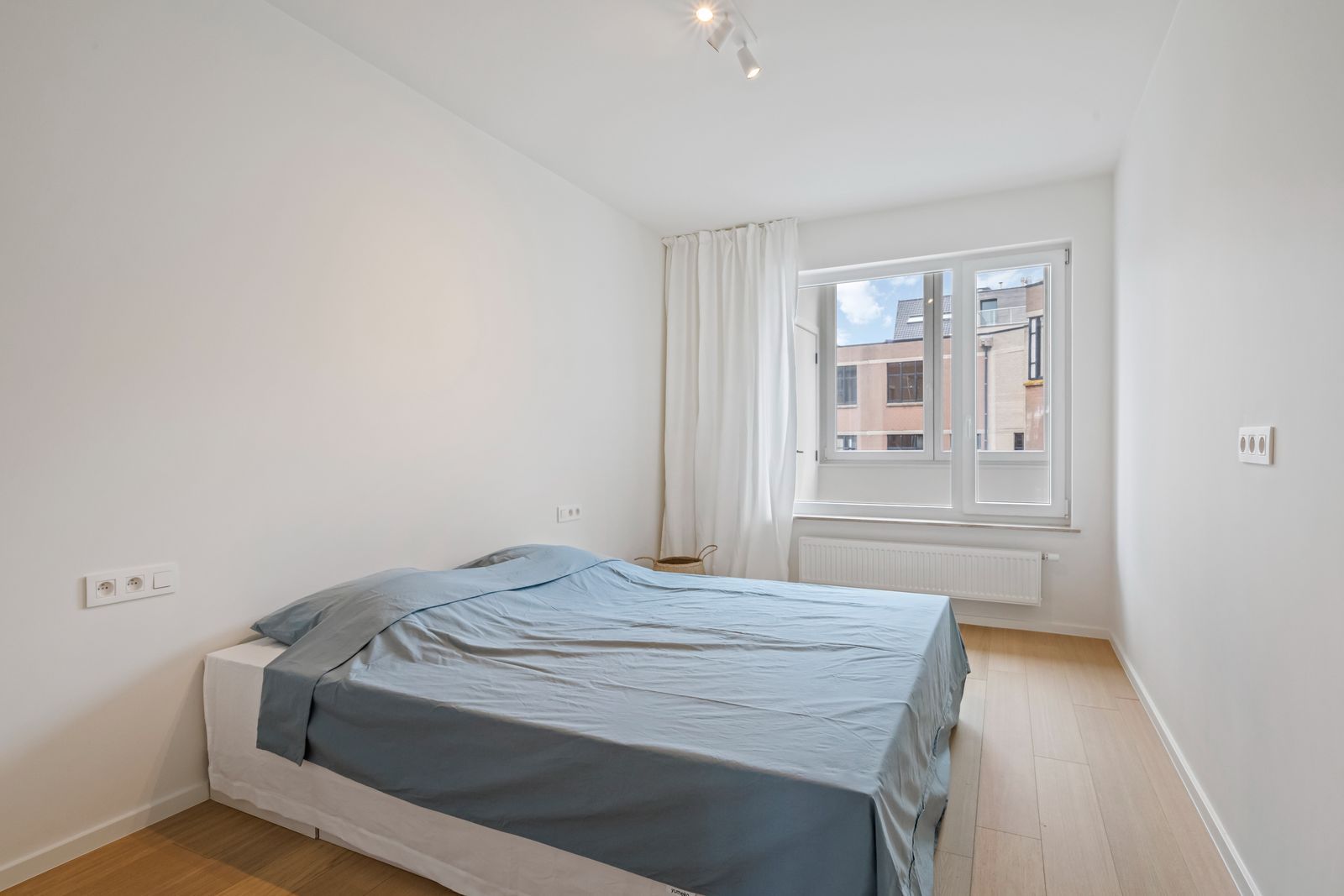 Instapklaar appartement met open zicht op jachthaven (2-slpk) foto 16