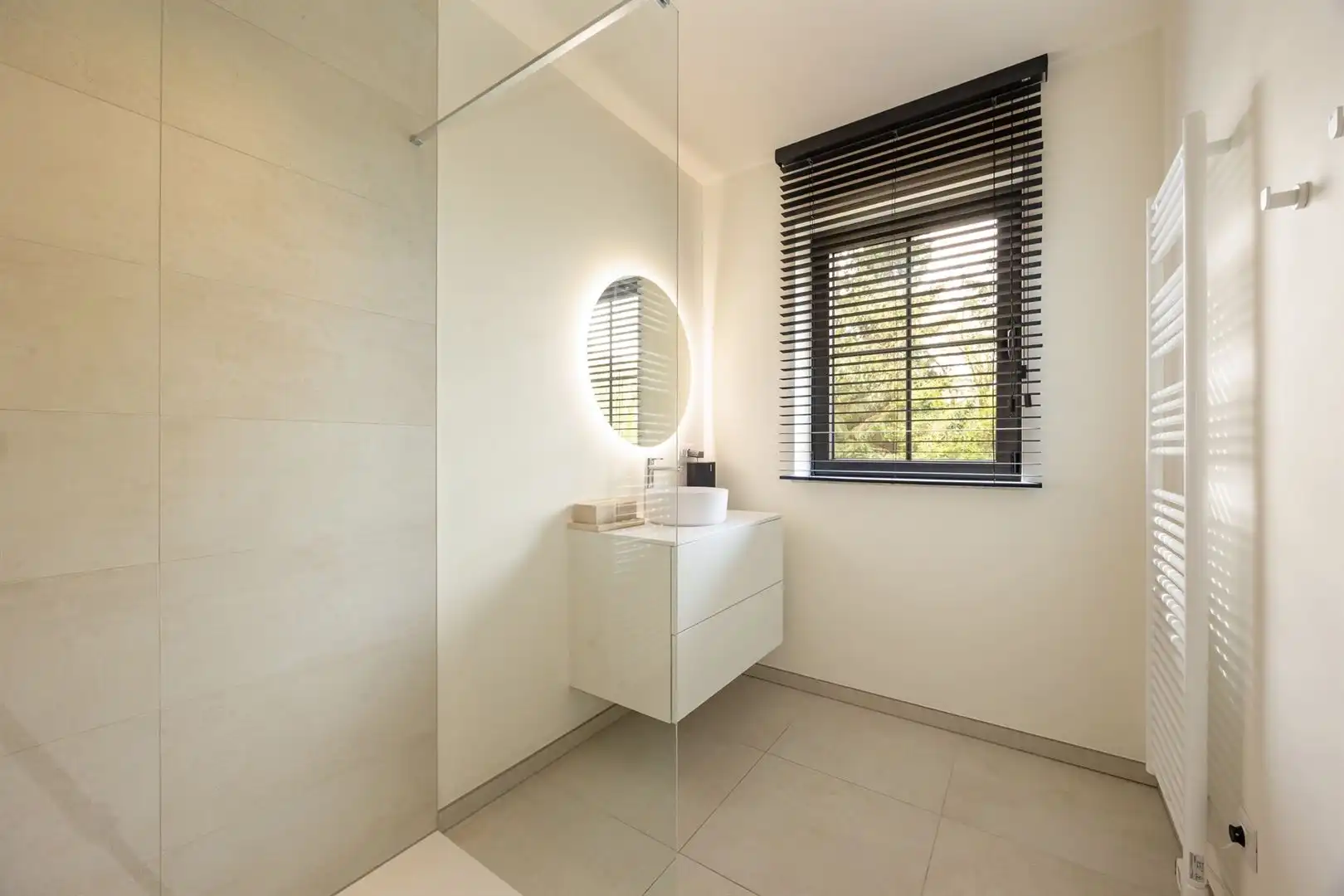 Luxewoning met tuin en privébos foto 18