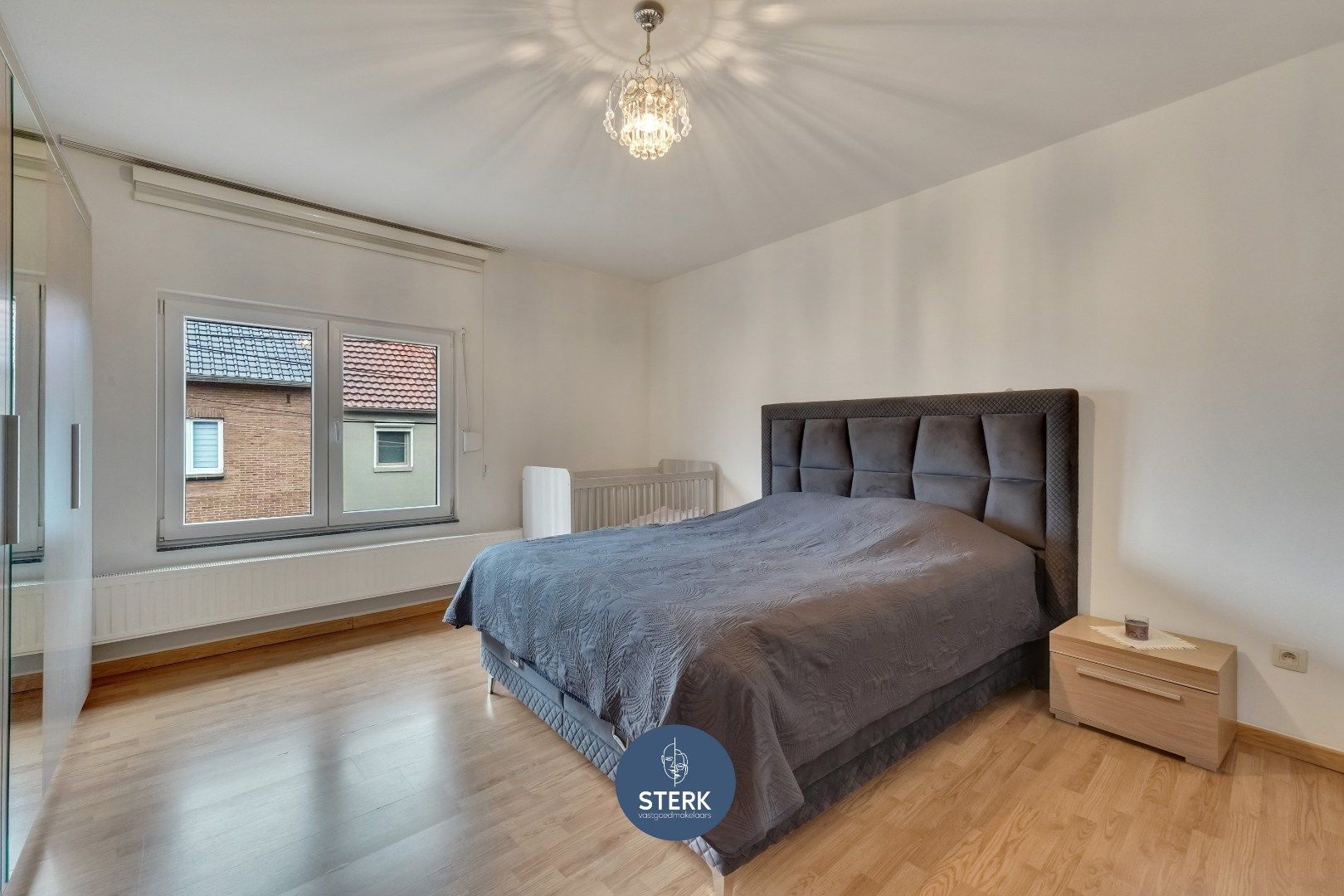 INSTAPKLARE GEZINSWONING MET 4 TOT 5 SLPKS NABIJ CENTRUM MAASMECHELEN !  foto 12